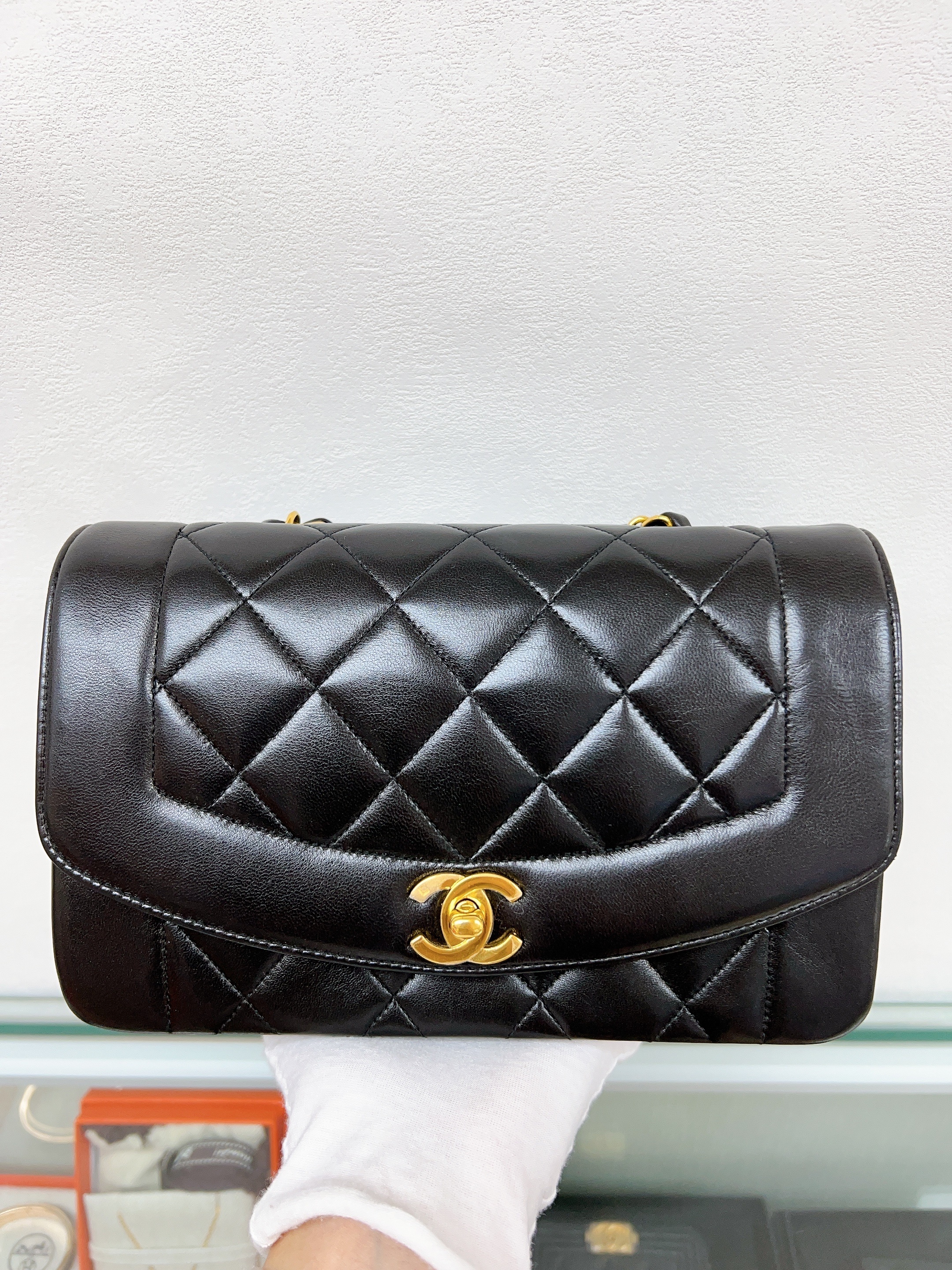 Chanel diana small 22cm vintage (black lambskin/GHW)