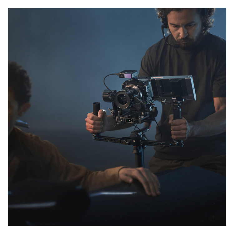 DJI RS 4 Pro (RS 4 Pro / RS 4 Pro Combo)