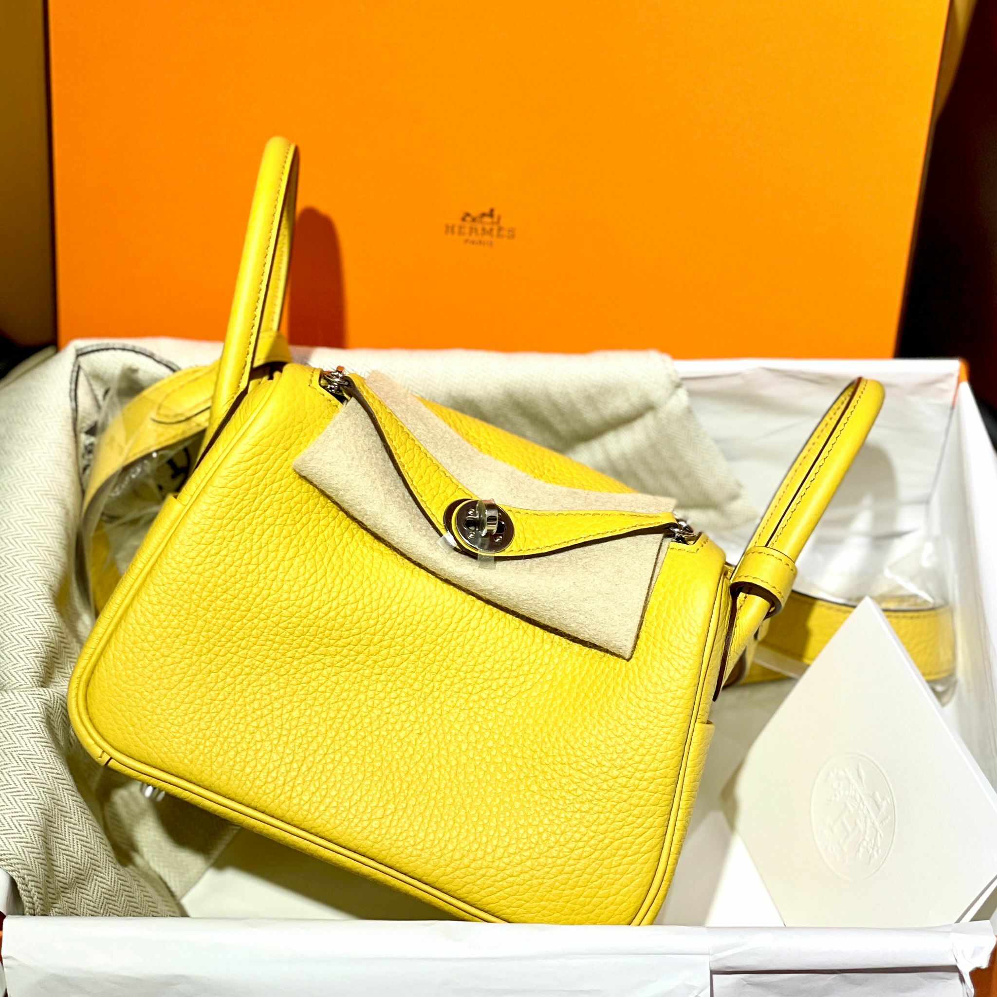 全新HERMES MINI LINDY  B4 SUN TC皮陽光金銀 B STAMP #BRAND NEW #香榭站正品