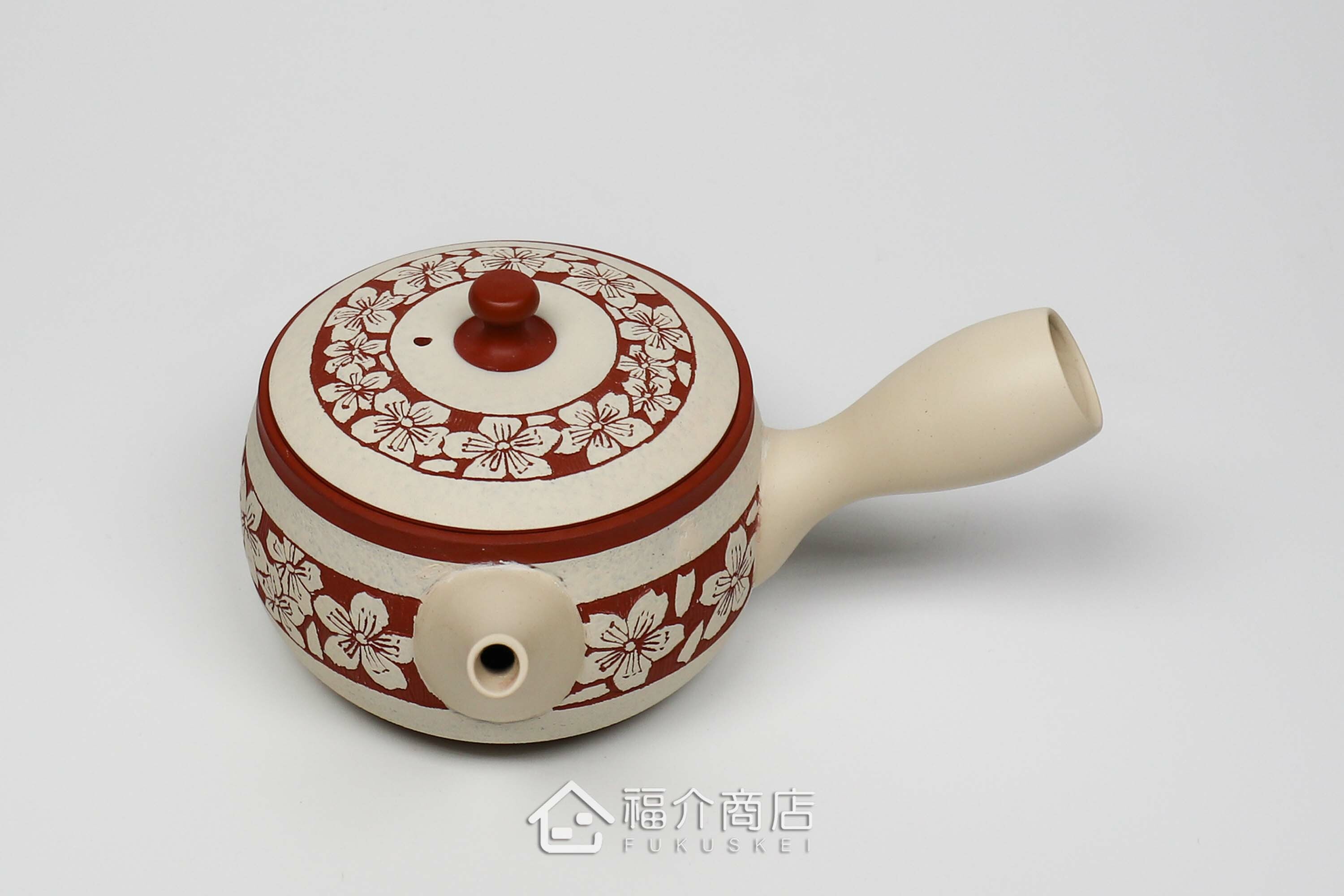 泡茶用的日本陶瓷茶壺