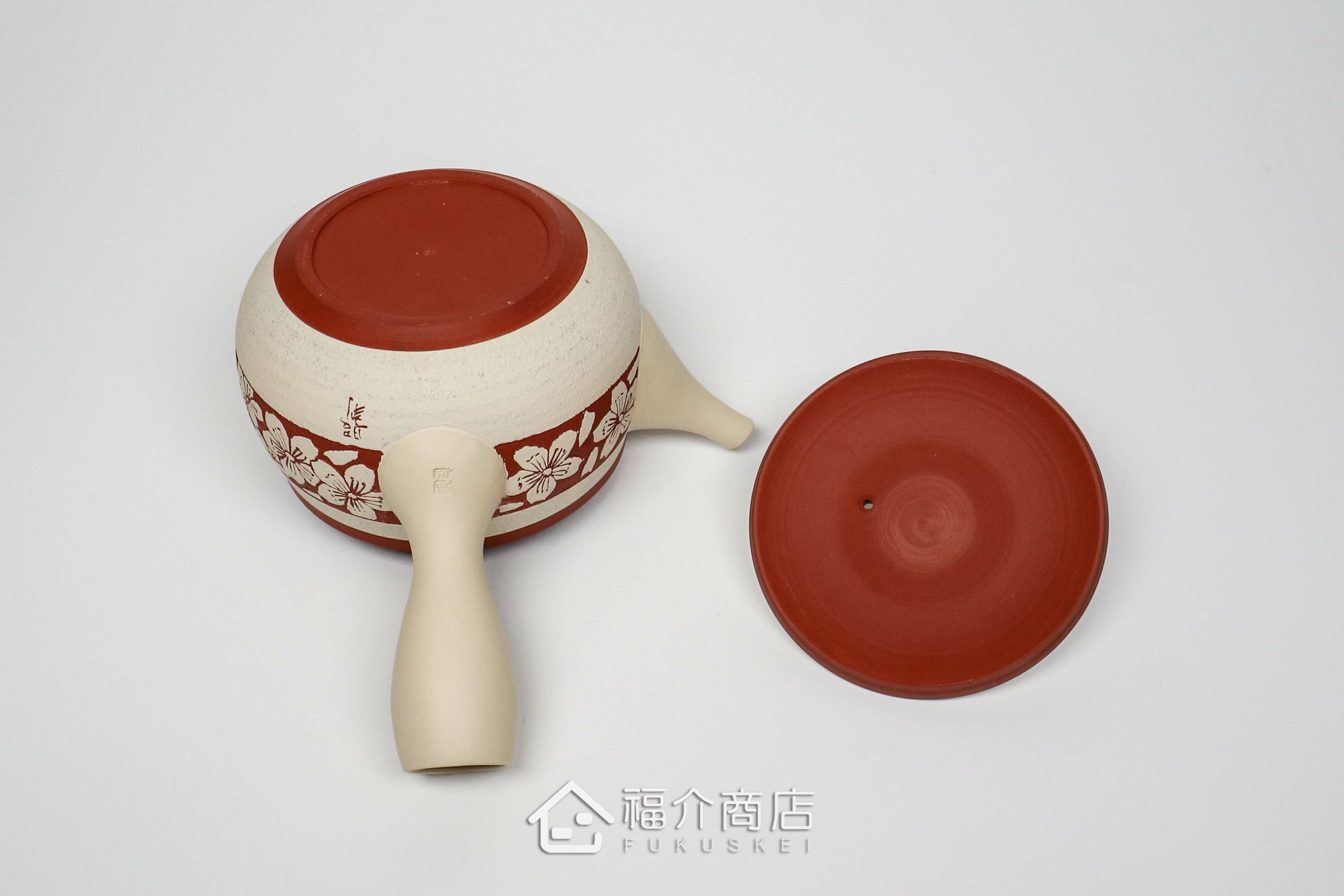 泡茶用的日本陶瓷茶壺