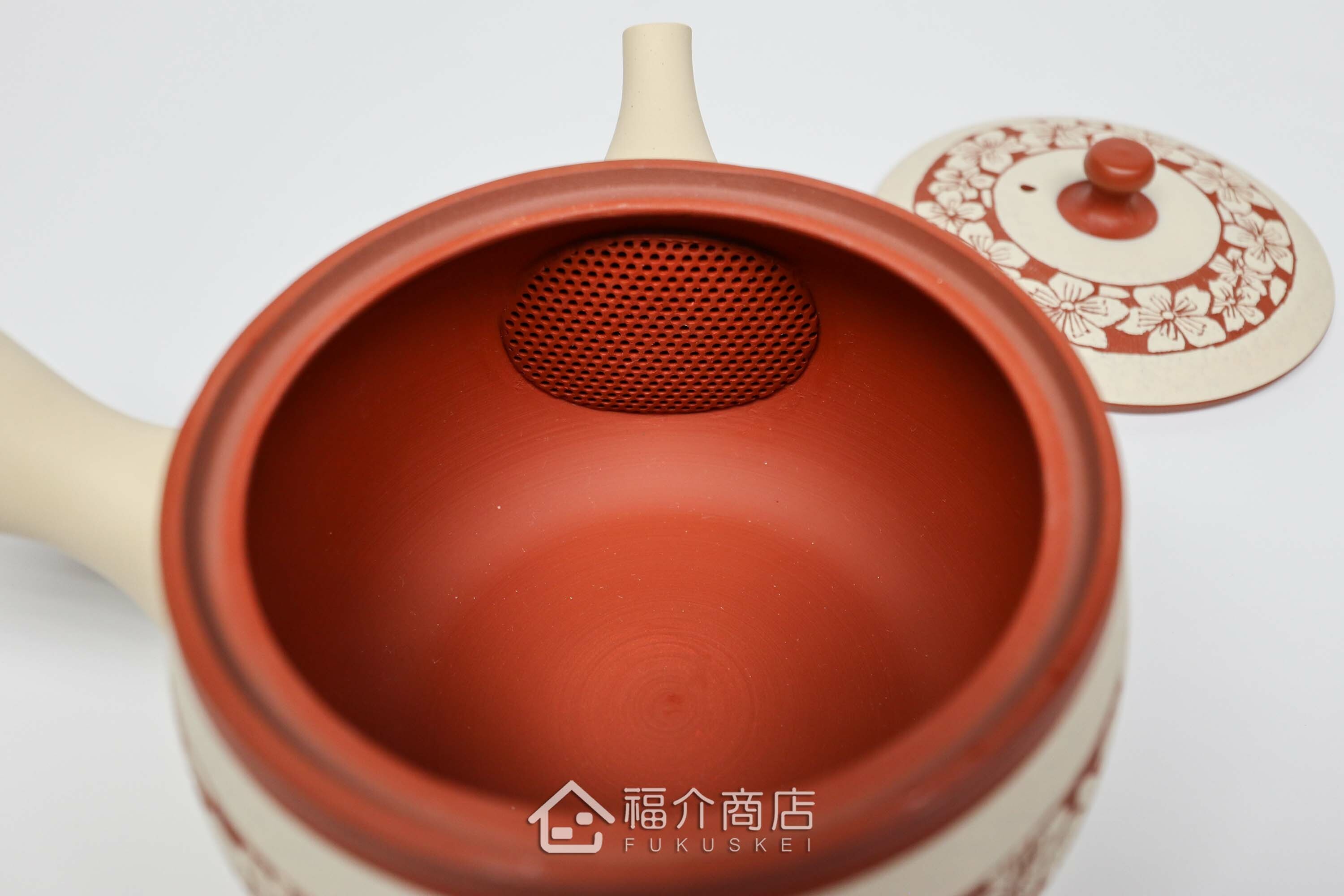 泡茶用的日本陶瓷茶壺