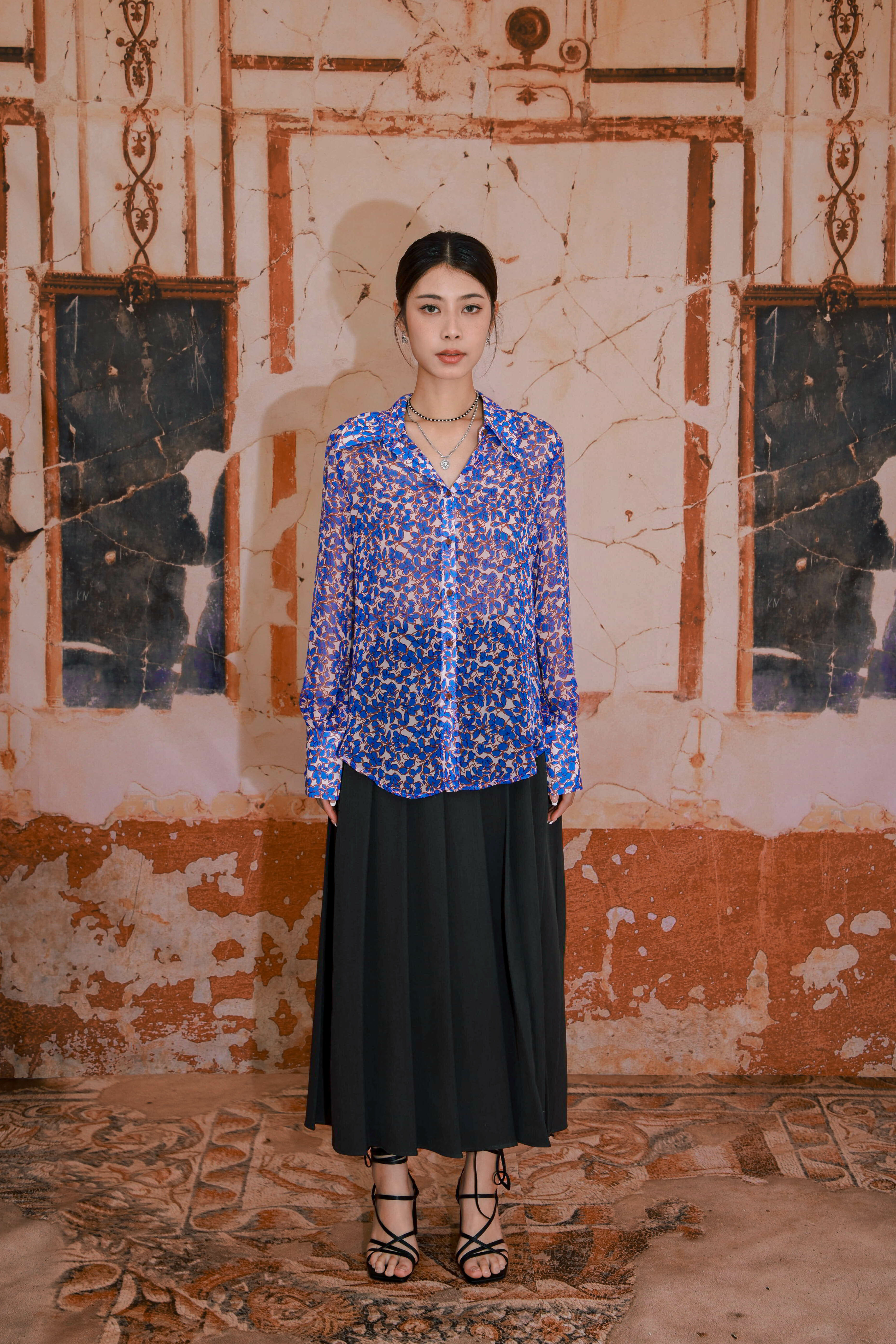 造型 822（恤衫＋半截裙）