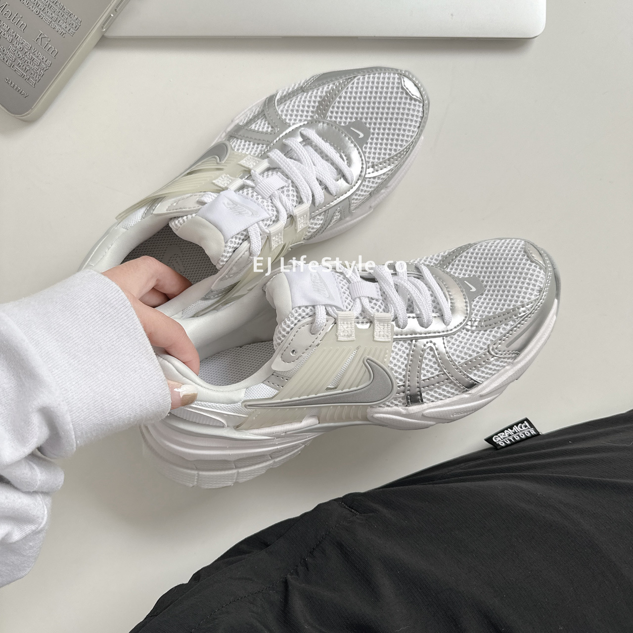 NIKE V2K RUN RUNTEKK 透明銀 白銀 白灰 灰銀 女鞋 Y2K 白灰 FD0736-104 / 預購