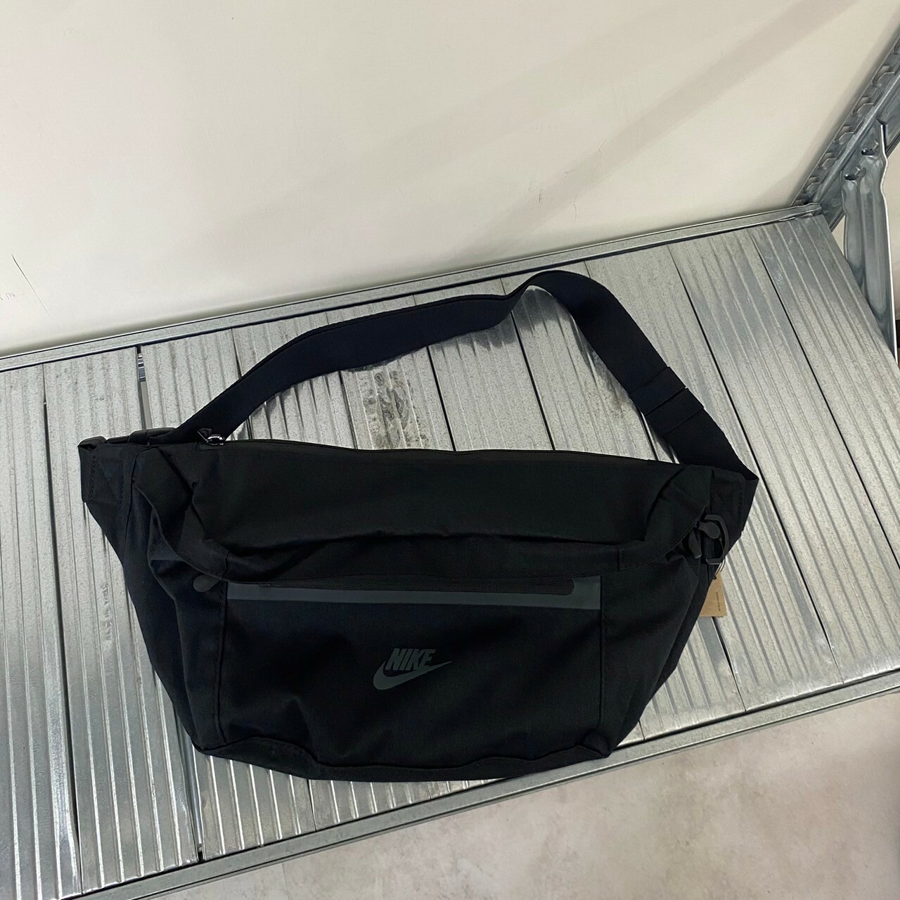 Nike Elemental Premium 腰包 DN2556-010