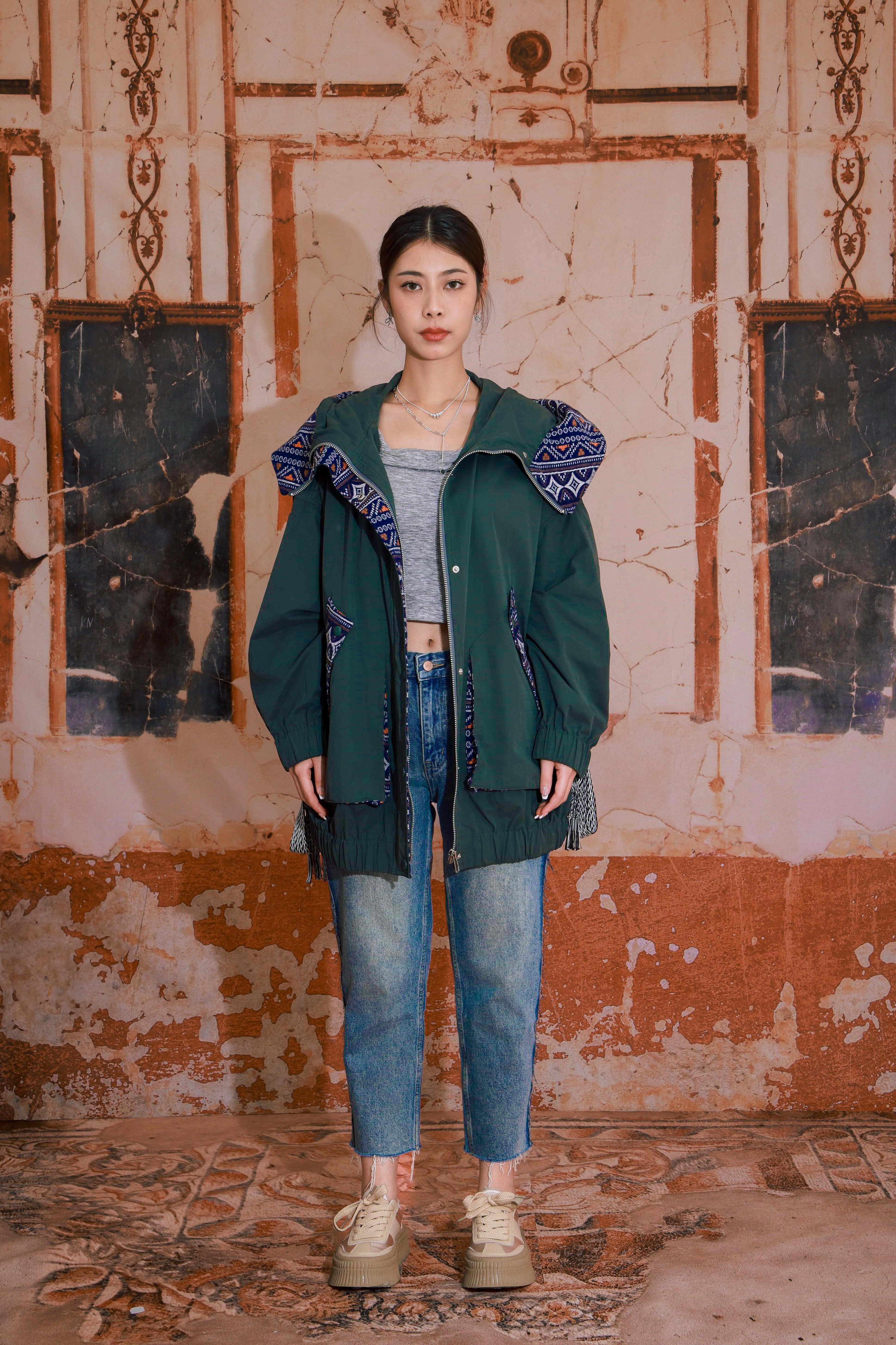 造型 826（外套＋上衣＋牛仔褲）