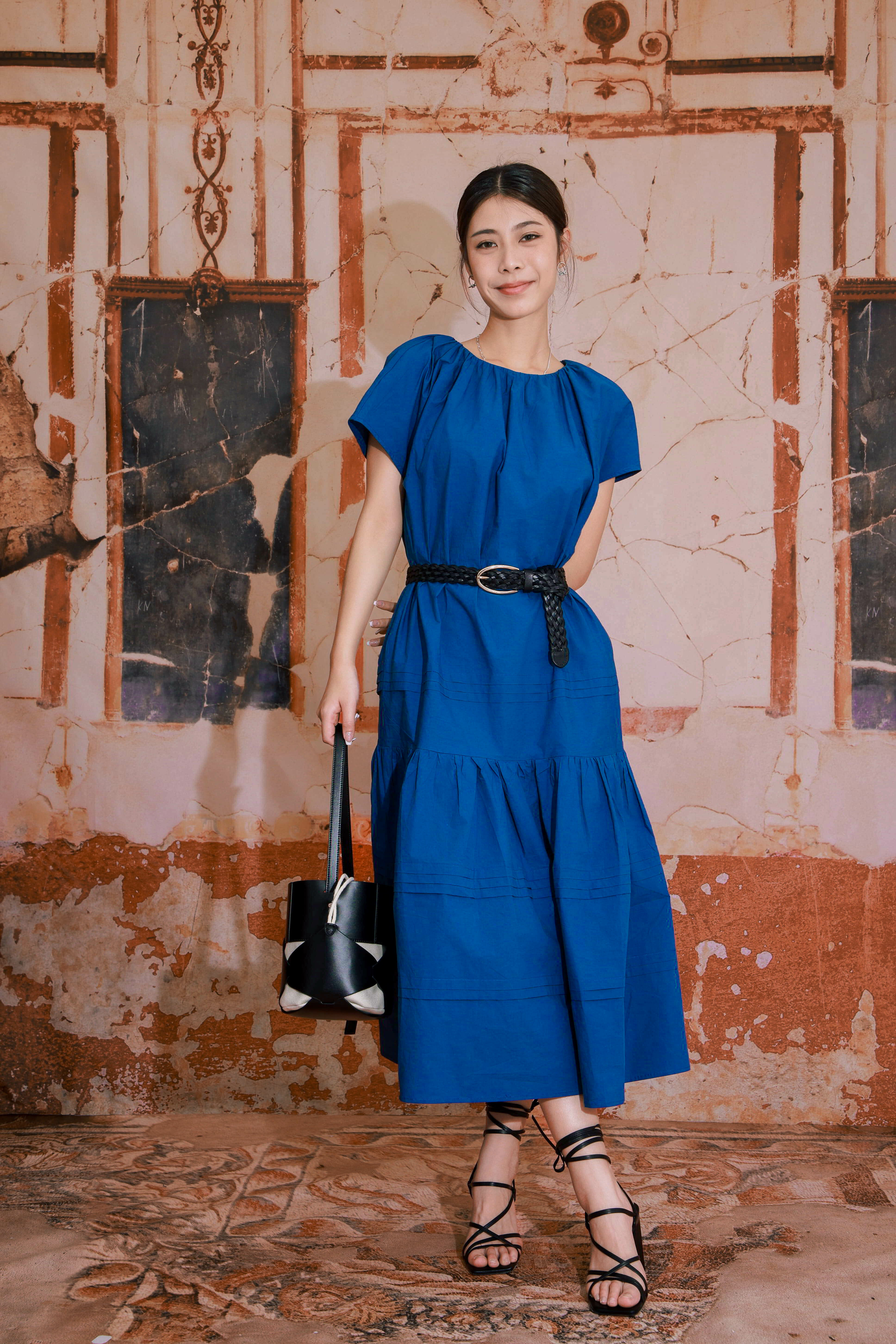 造型 828（連身裙＋皮帶）