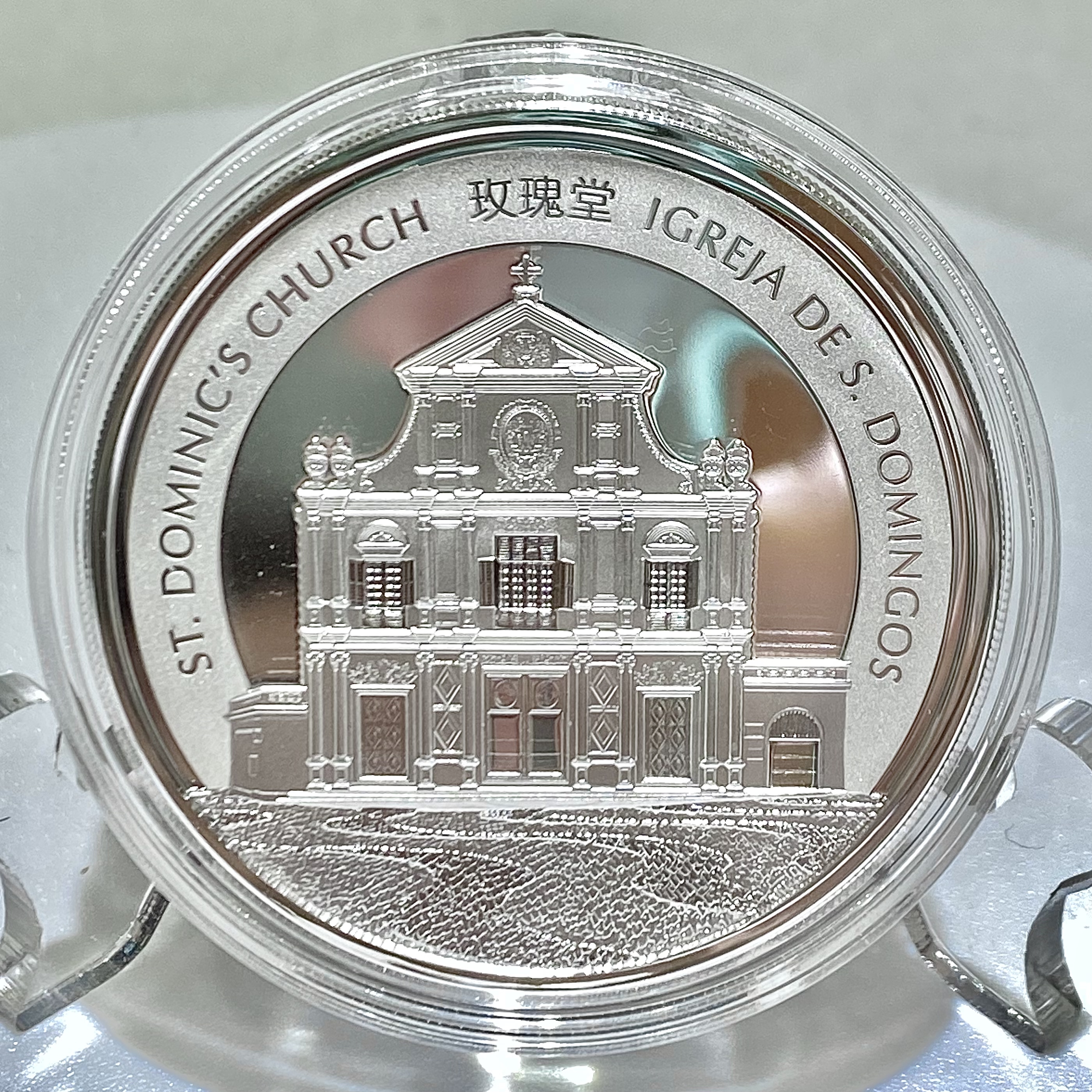 2017年澳門（第三輪）生肖雞年1盎司紀念銀幣