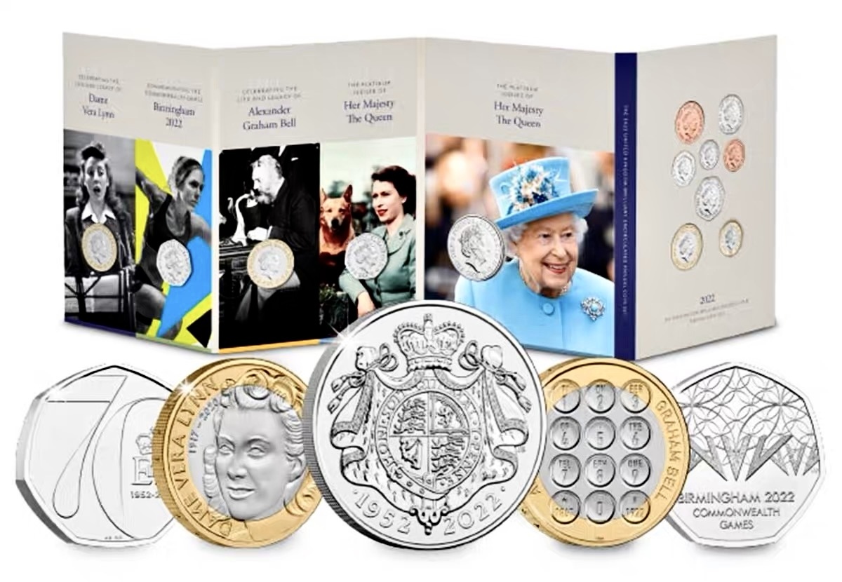 英國女王2022年合金13枚紀念幣套裝（最后一套）