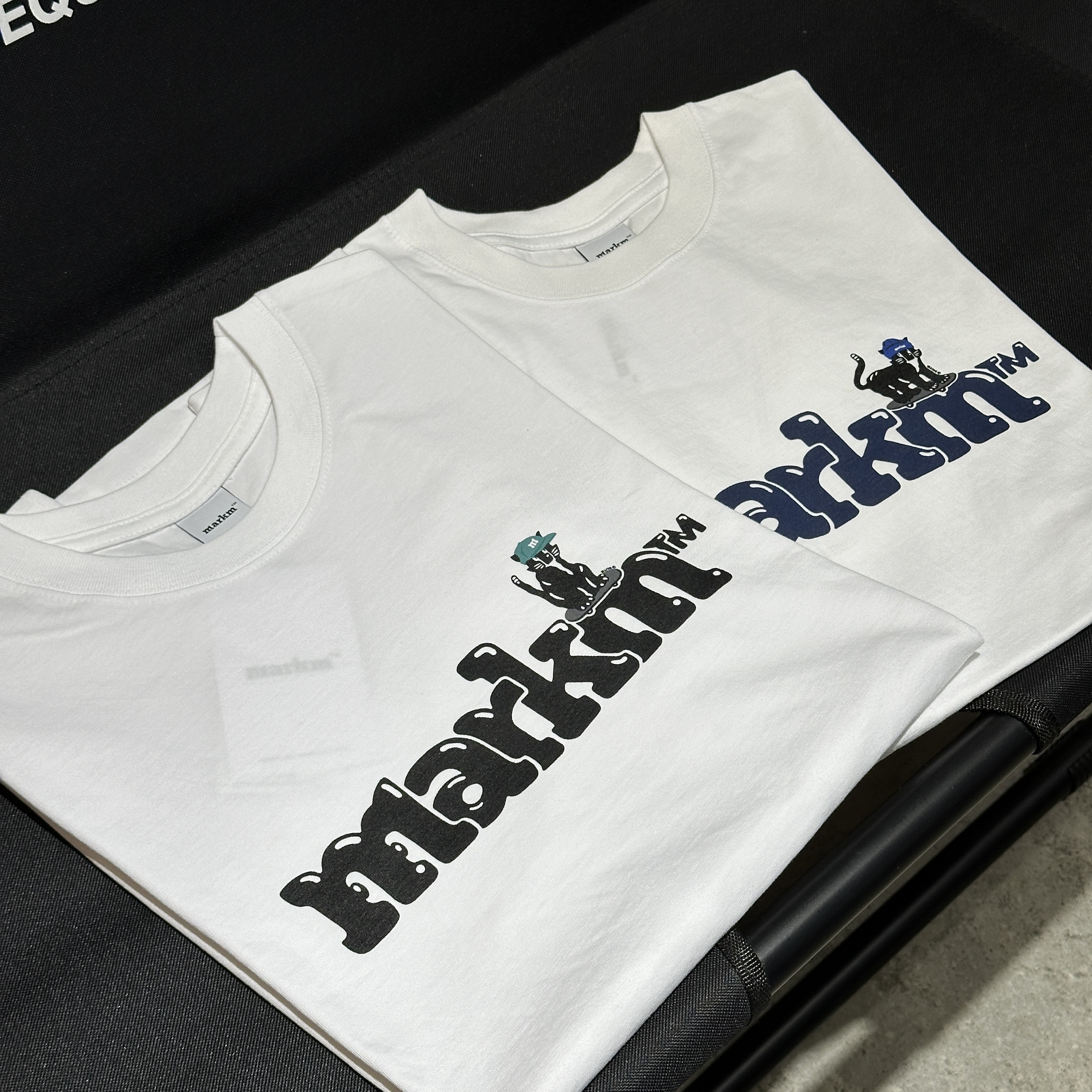 【現貨零碼折扣】markm 童趣文字貓短tee