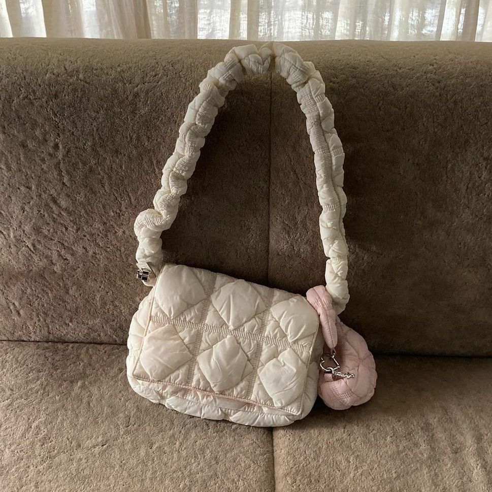 韓國限定🇰🇷 CARLYN LUKE 枕頭包 雲朵包 側背包 單肩包 多色 / 預購