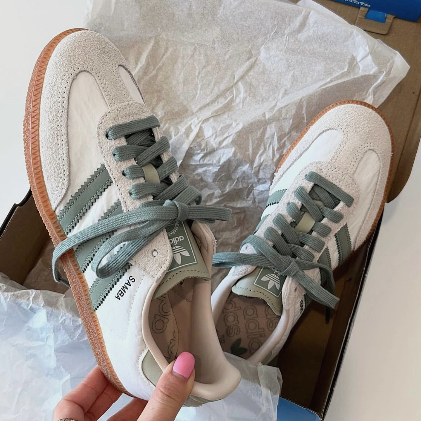 【現貨】 Adidas Originals Samba OG 低筒 焦糖底 復古 經典 板鞋 米綠