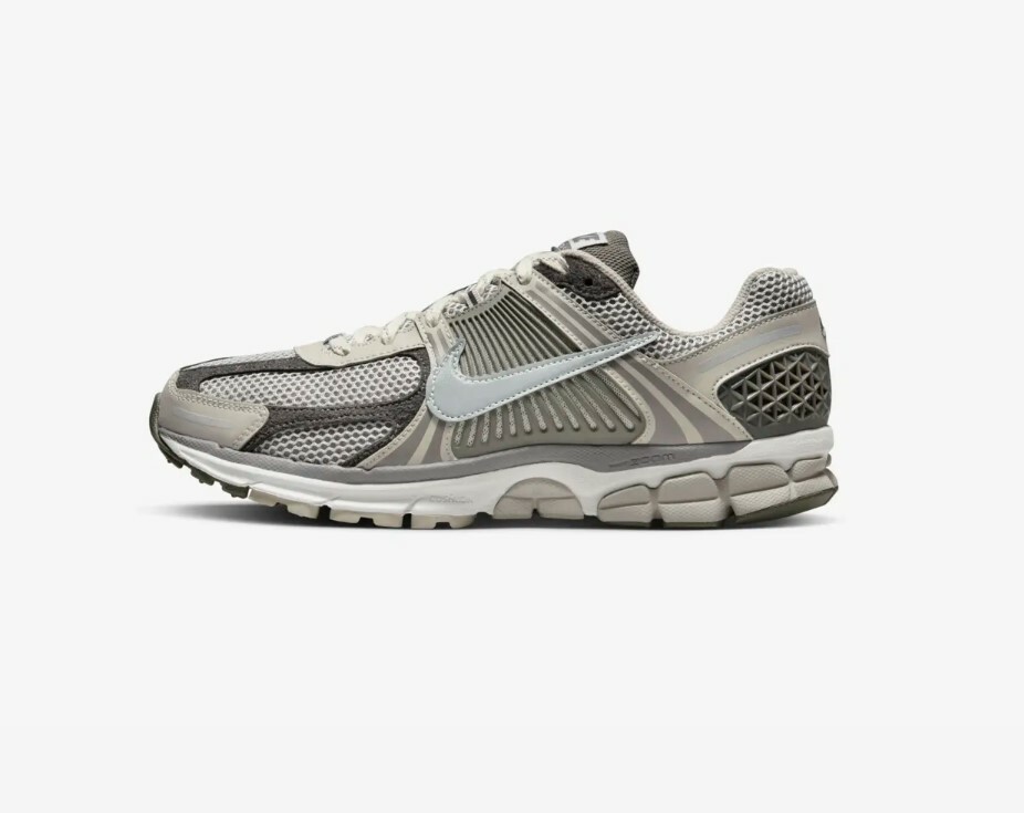 【逢甲FUZZY】Nike Zoom Vomero 5 灰黑 FB8825-001