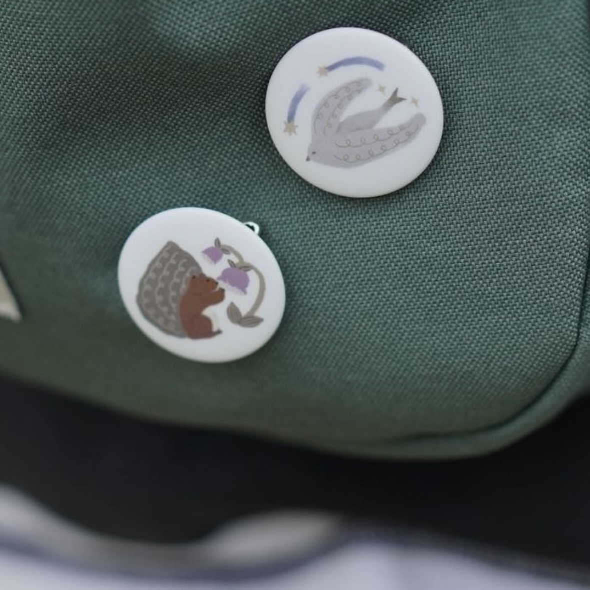 松鼠 飛鳥 小徽章｜森空