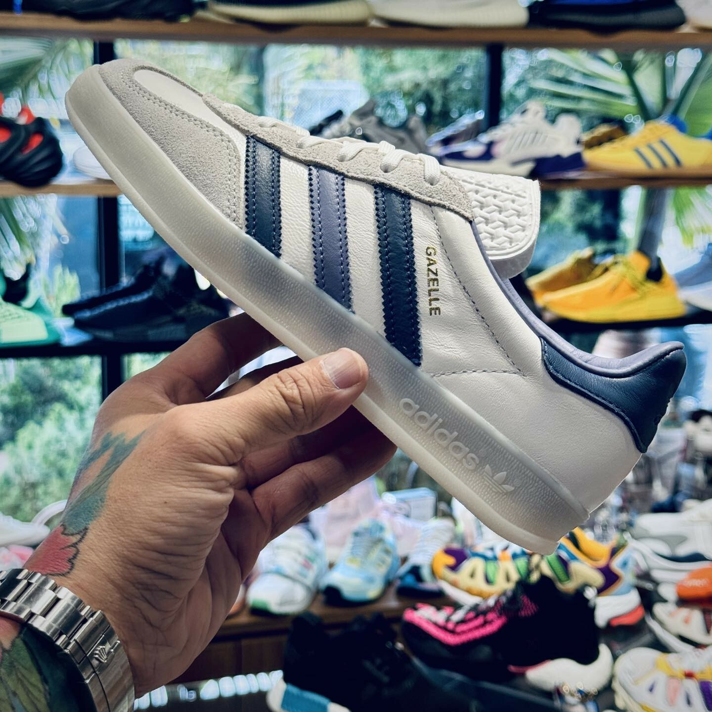 【adidas GAZELLE INDOOR  經典鞋款 - 白藍紫】