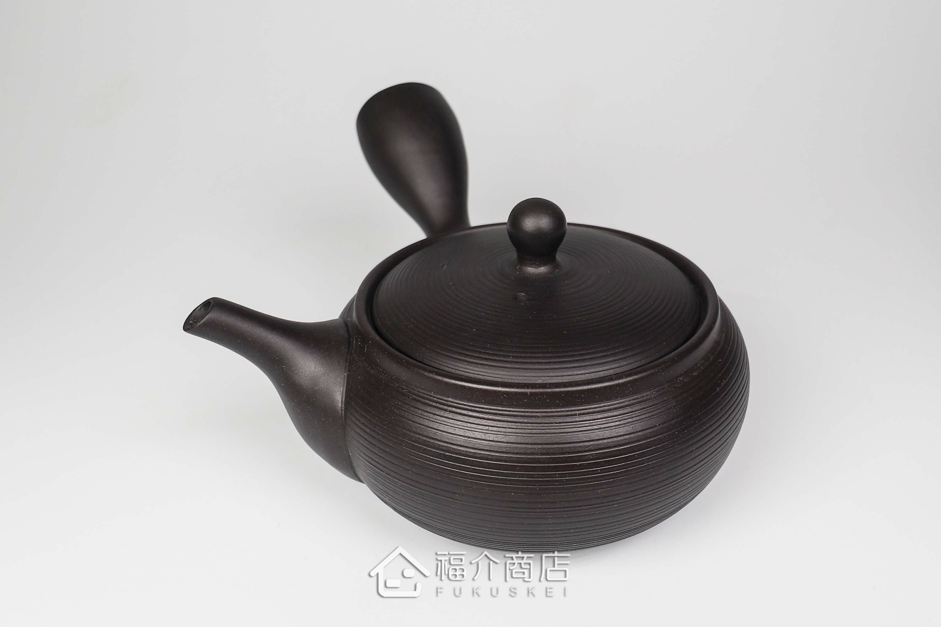 泡茶用的日本陶瓷茶壺