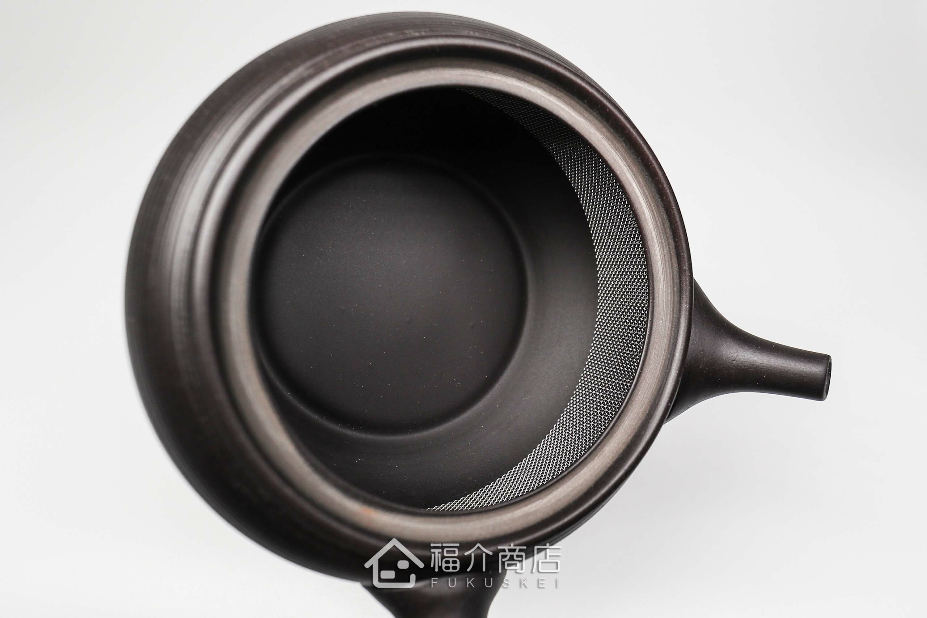 泡茶用的日本陶瓷茶壺