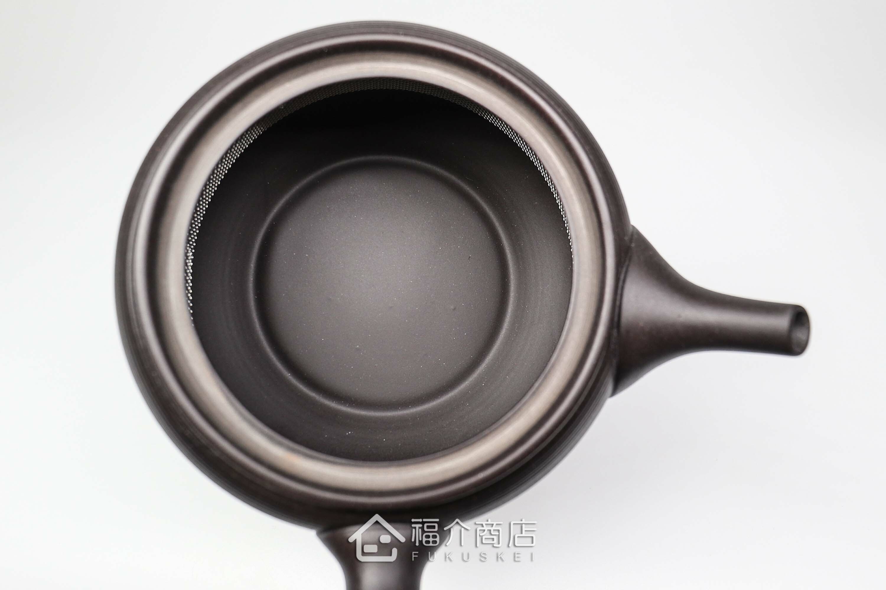 泡茶用的日本陶瓷茶壺