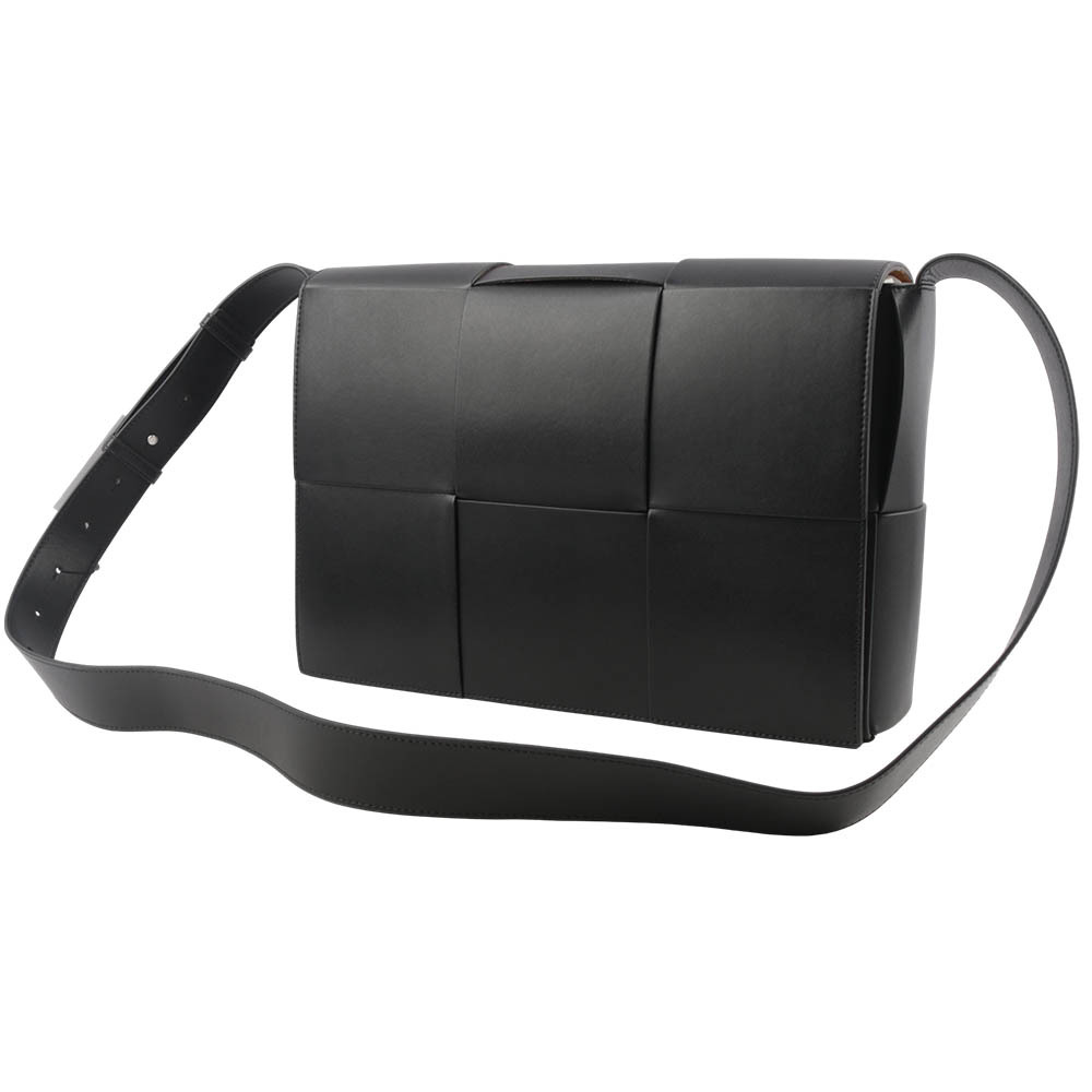 【BOTTEGA VENETA】Arco 小牛皮六格編織大款斜背包(黑色) 618793 VB1K0 1229