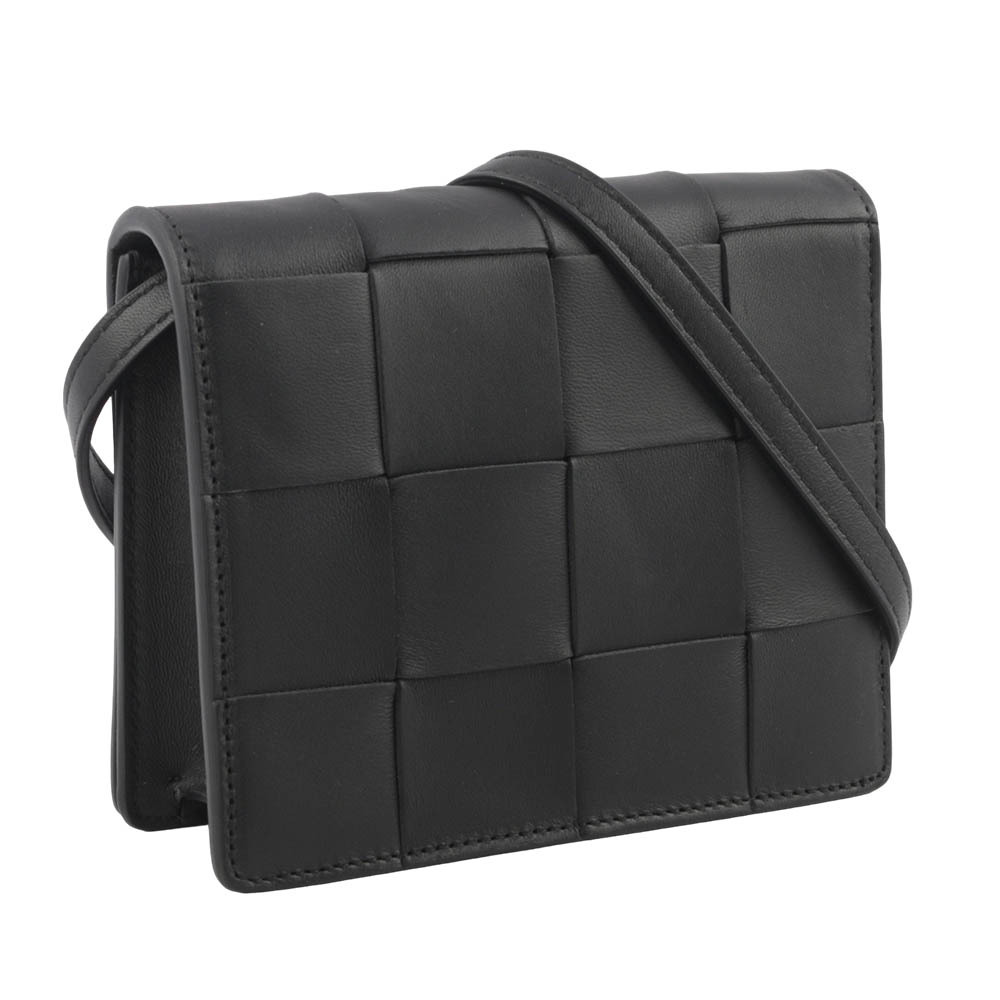 【BOTTEGA VENETA】Cassette 小羊皮編織小款斜背包(黑色) 574051 VMAY1 8803