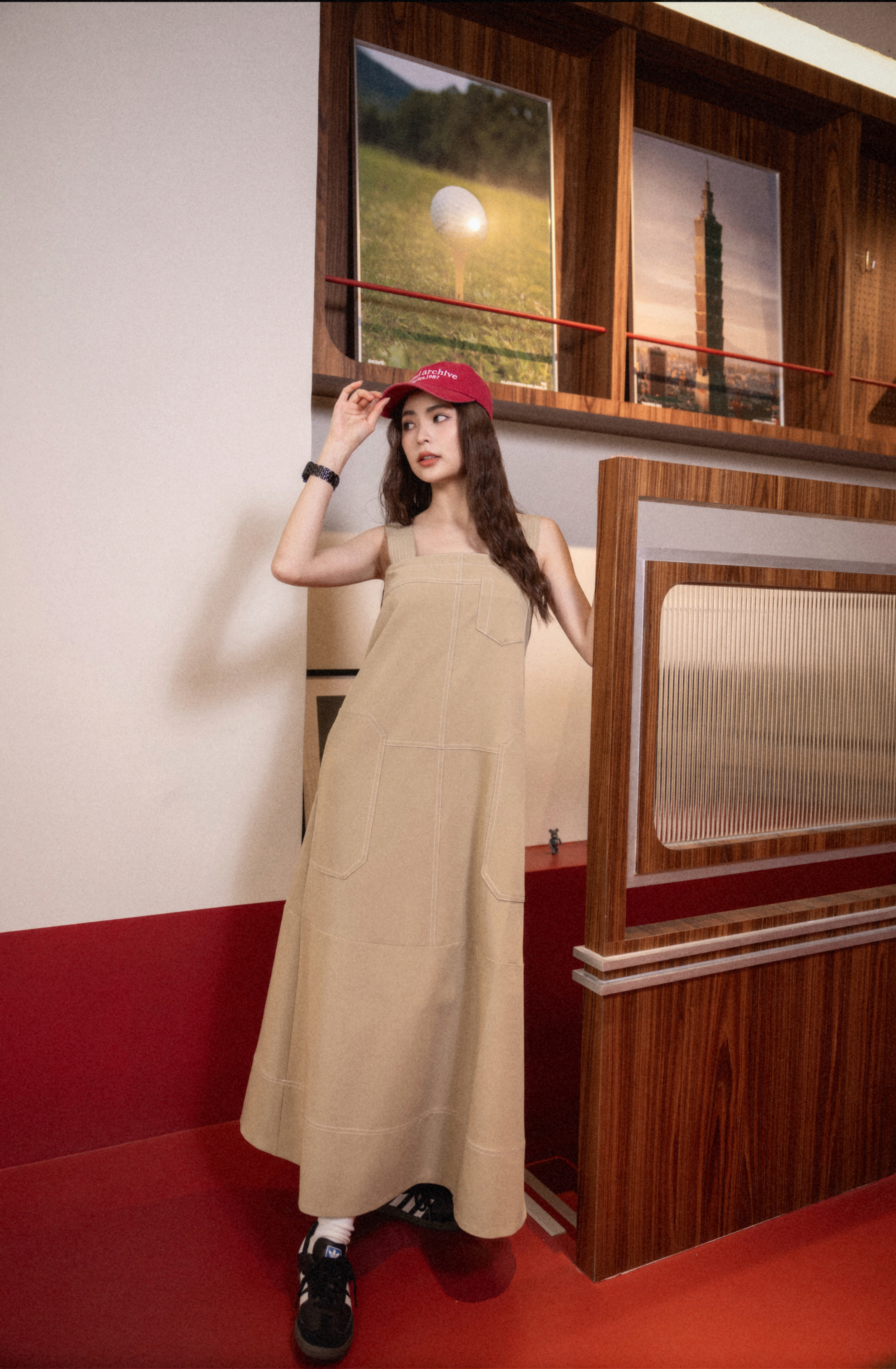 壓線後扣設計長洋裝（卡其棕/6尺寸）