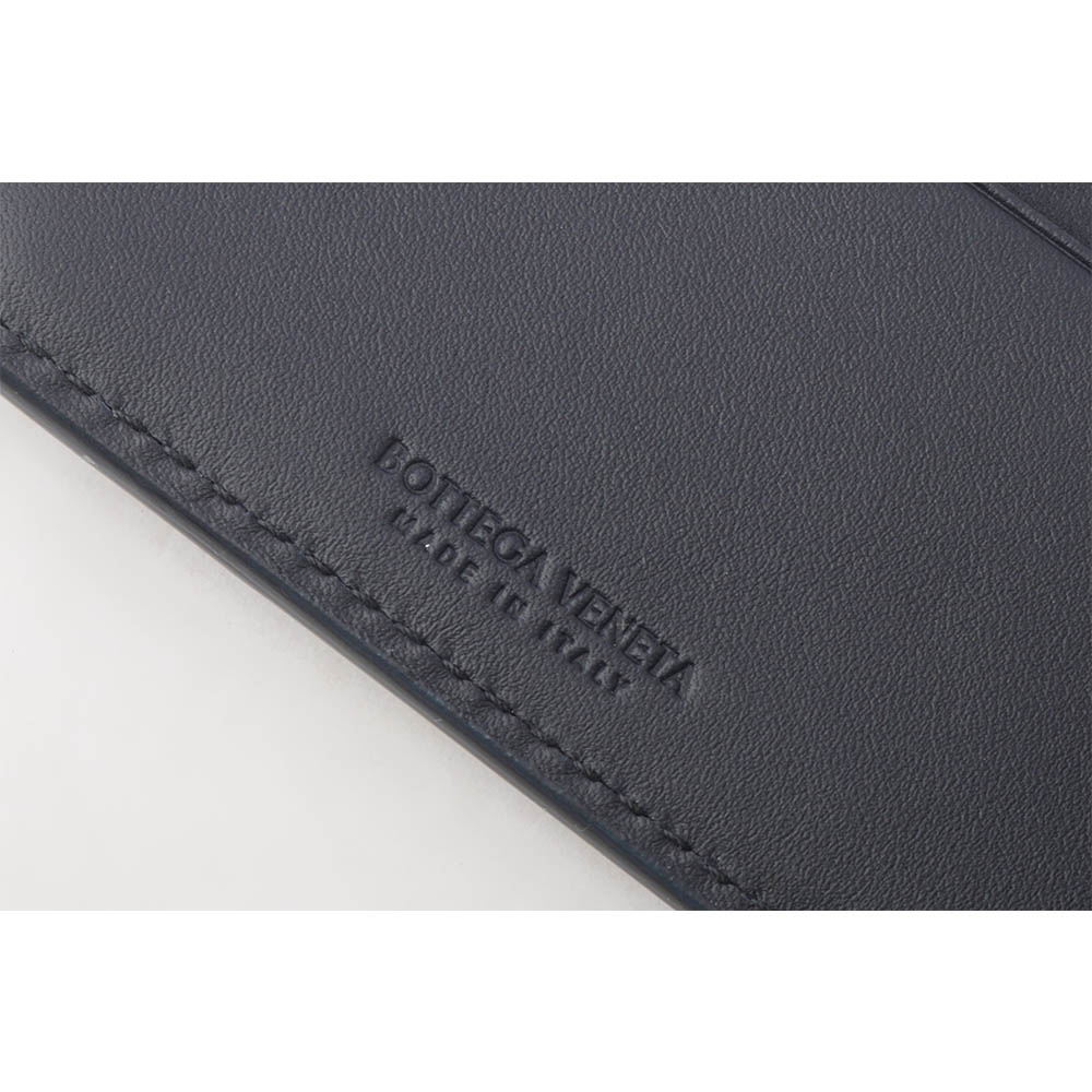 【BOTTEGA VENETA】小牛皮編織零錢袋對開短夾(星際藍) 193642 V4651 8838