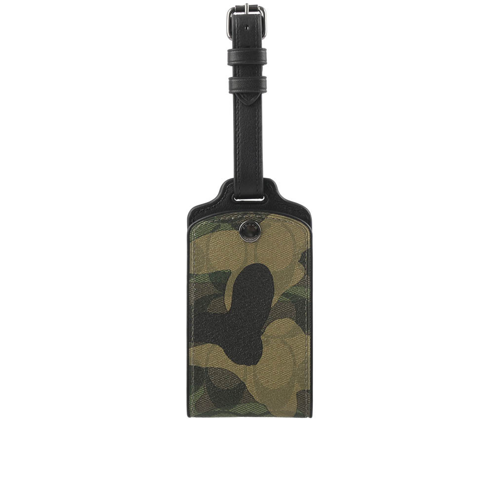 【COACH】C Logo 迷彩塗層帆布行李吊牌(卡其綠) CM033 QBGRU