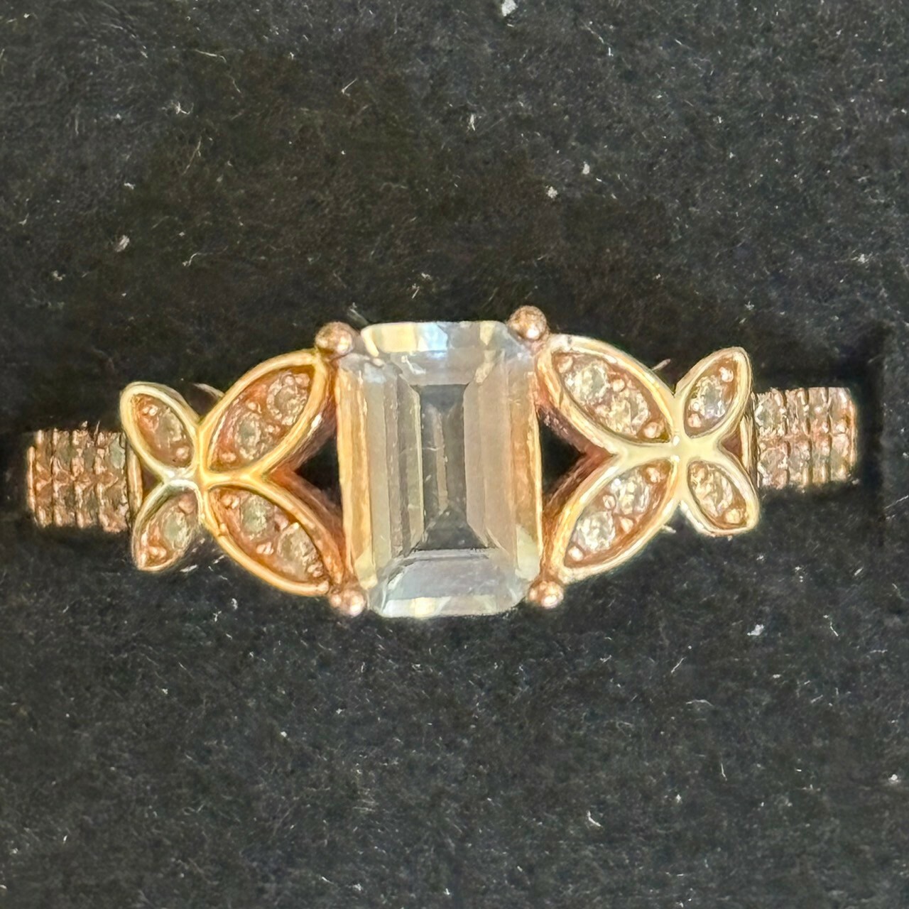 T420海水藍寶戒指