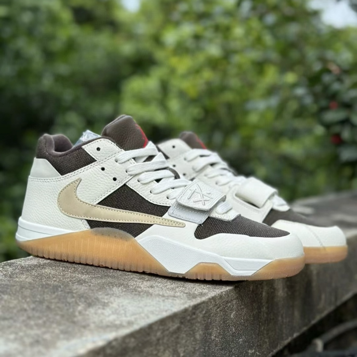 Nike Air Jordan x Travis Scott Jumpman Jack Sail 白摩卡倒鉤 白棕 聯名 復古休閒鞋