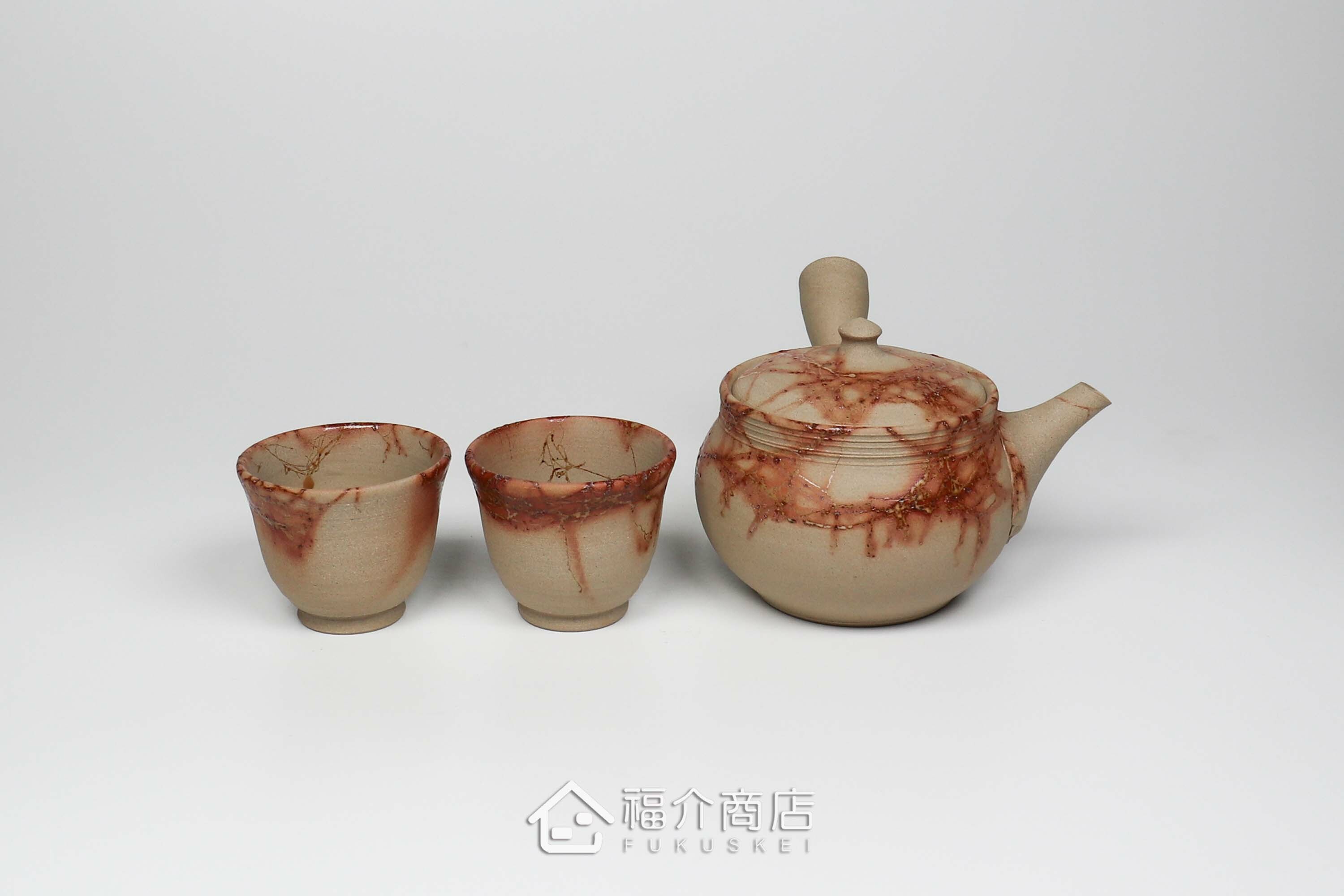 泡茶用的日本陶瓷茶壺