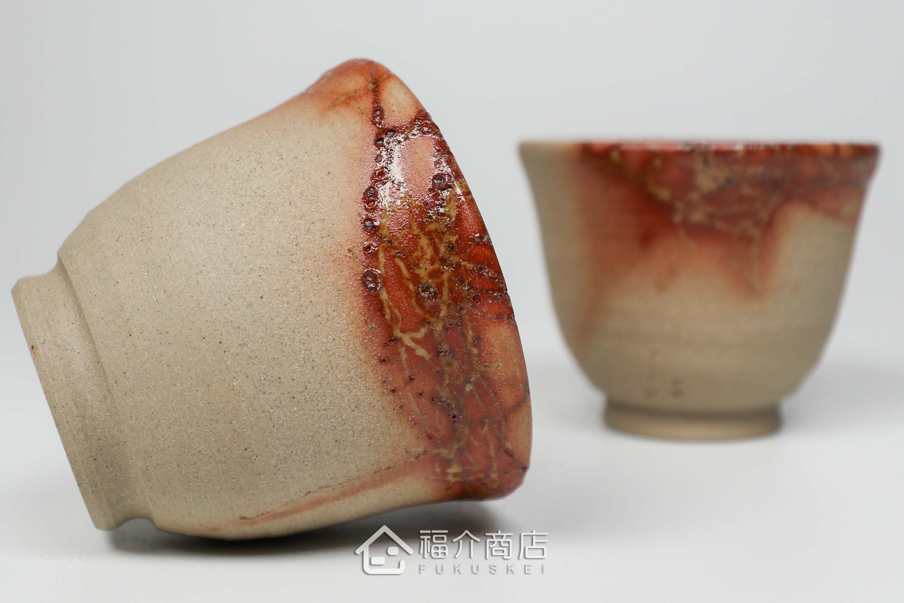 泡茶用的日本陶瓷茶壺