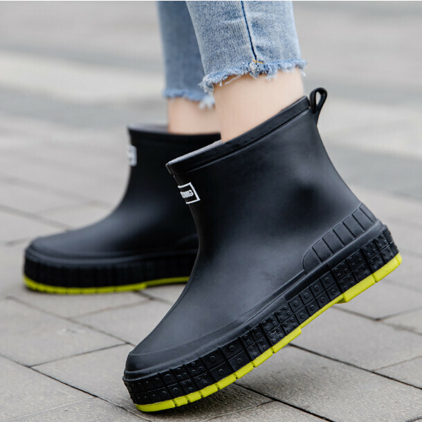 Anti-slip mid-barrel softsole rain boots (black HL3233-不加cotton -要選大1碼)(Shoe code:36/37/38/39/40/41)(下單後聯絡客客確認袼)