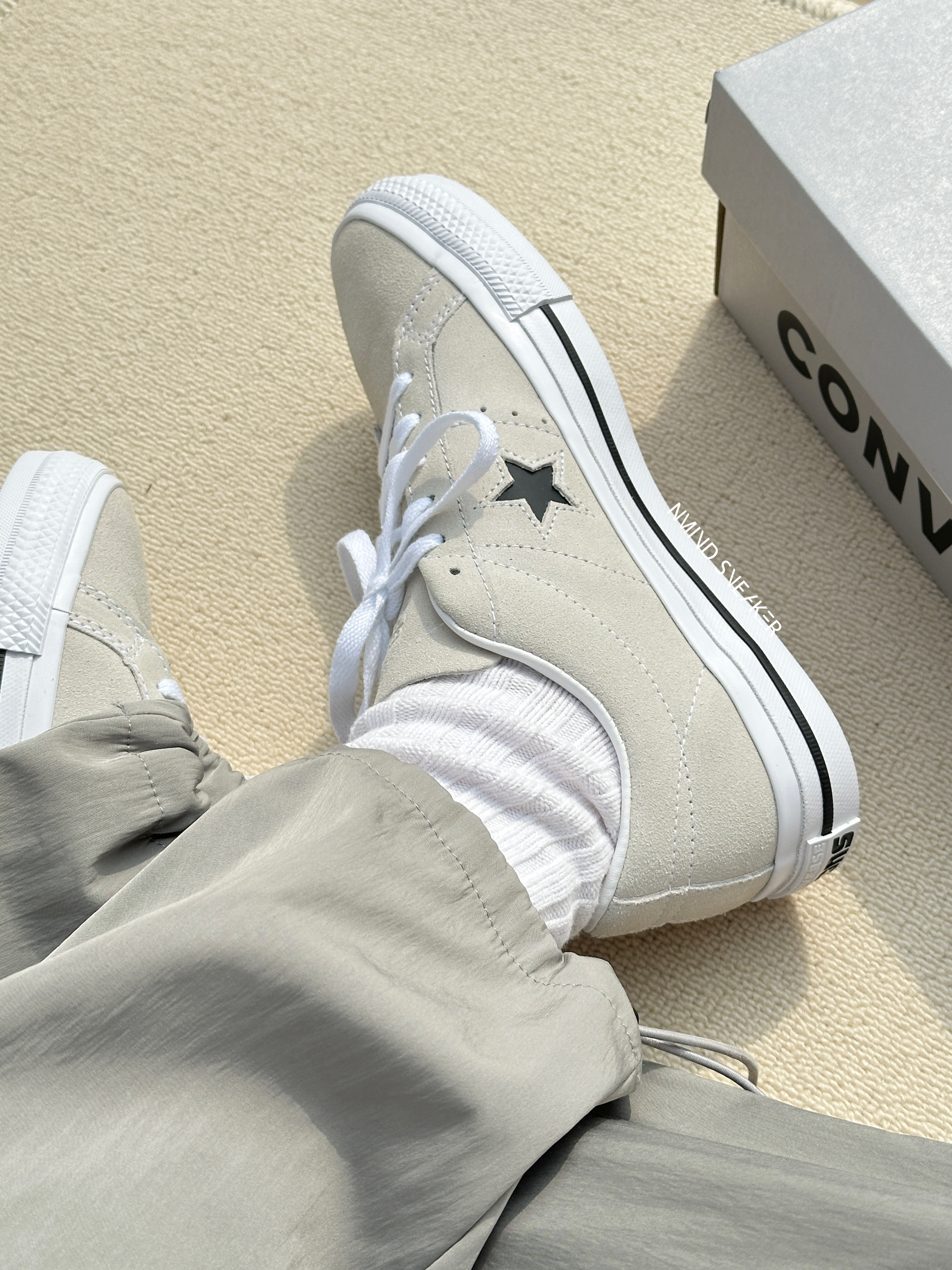 Converse One Star Pro Ox 低筒米杏