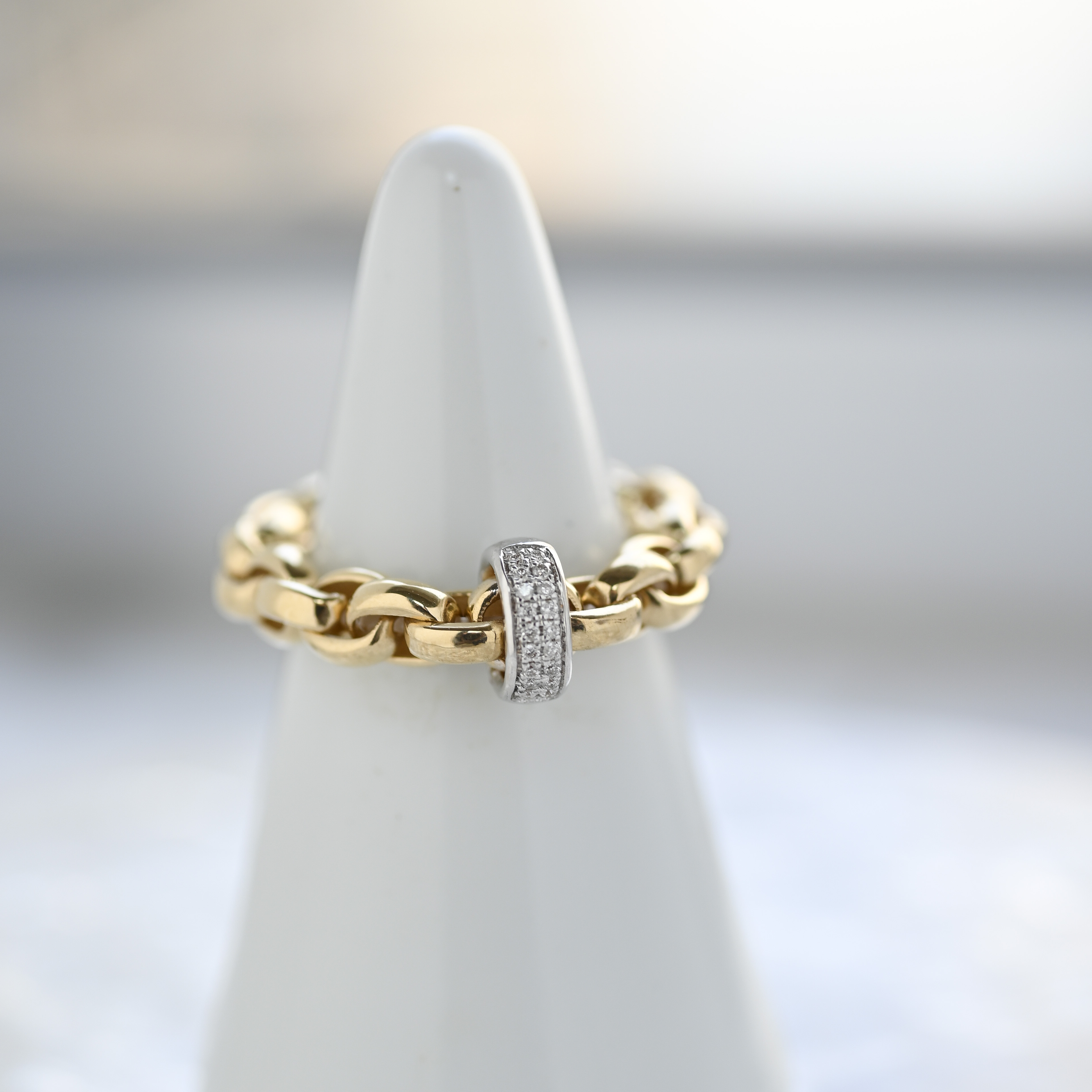 18K Elastic Negrito Diamond Chain Ring