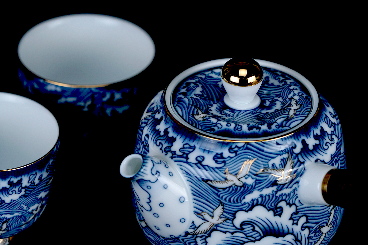 茶道具 信楽水指 刻 花月 在銘 共箱 美品(LC962) 鹿港窯禮品館｜黑檀木手握壺茶具組海浪奔翔青花瓷設計1壺2杯高質感茶器推薦