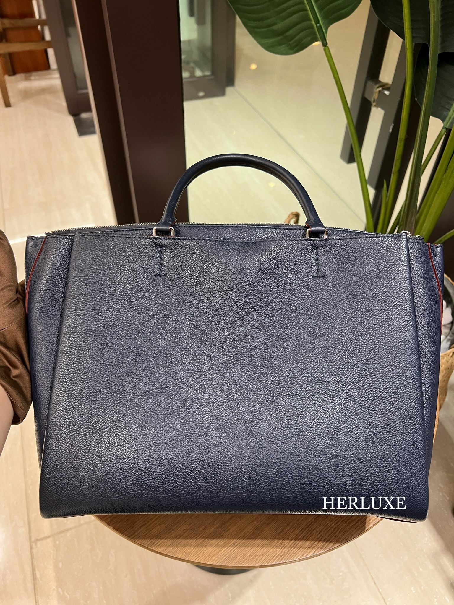 LV LOCKMETO流蘇手提包 （二手 95% new ）