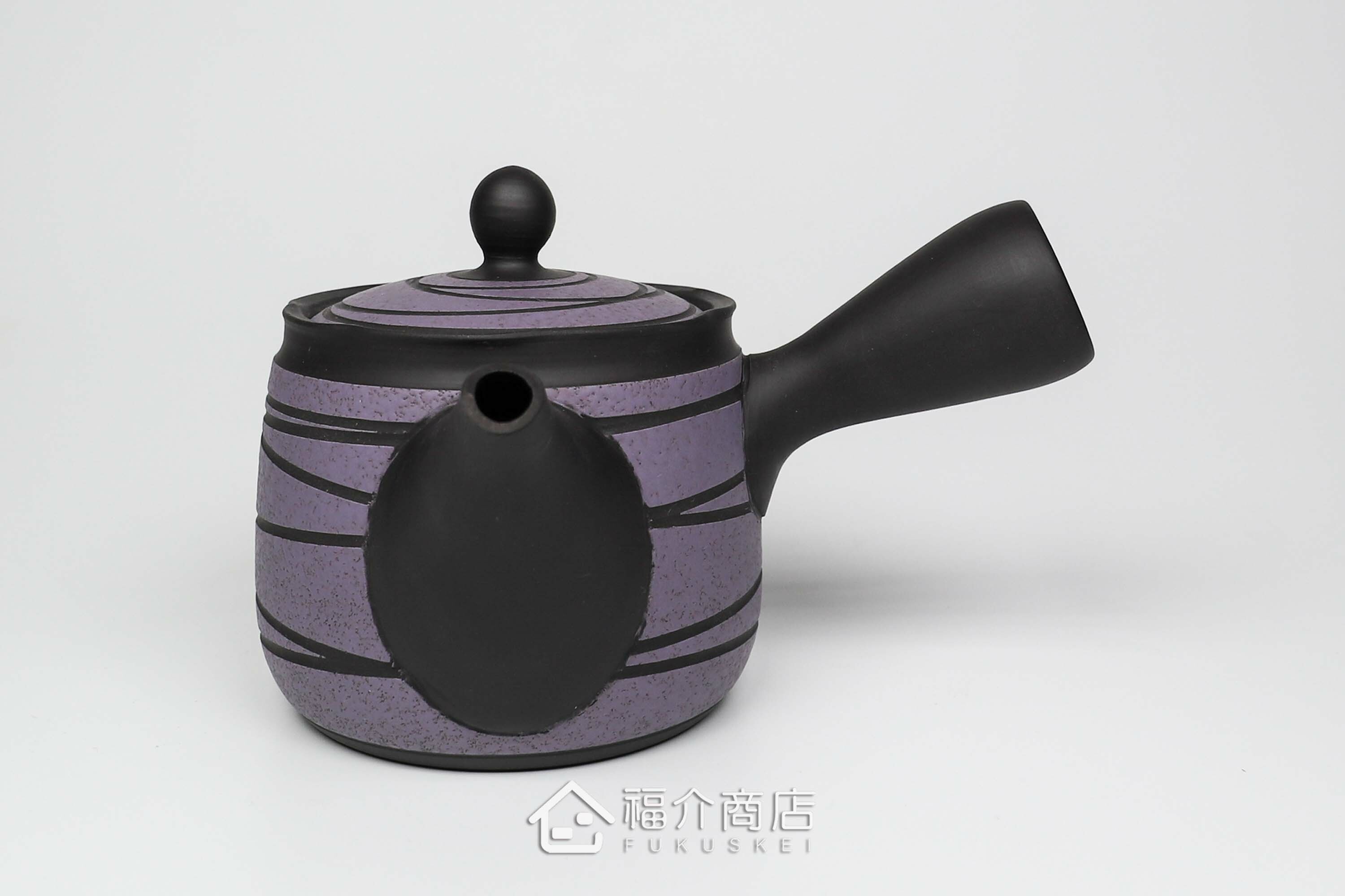 泡茶用的日本陶瓷茶壺