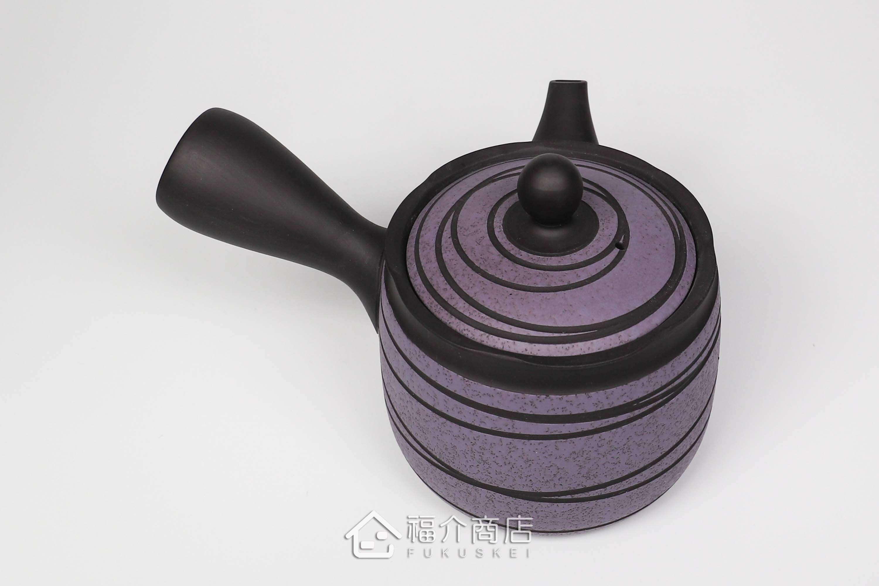 泡茶用的日本陶瓷茶壺