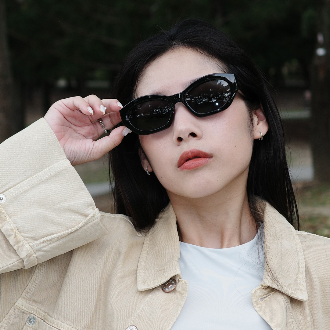 MELLER | SITI geometric thick frame sunglasses - Shop AKTI