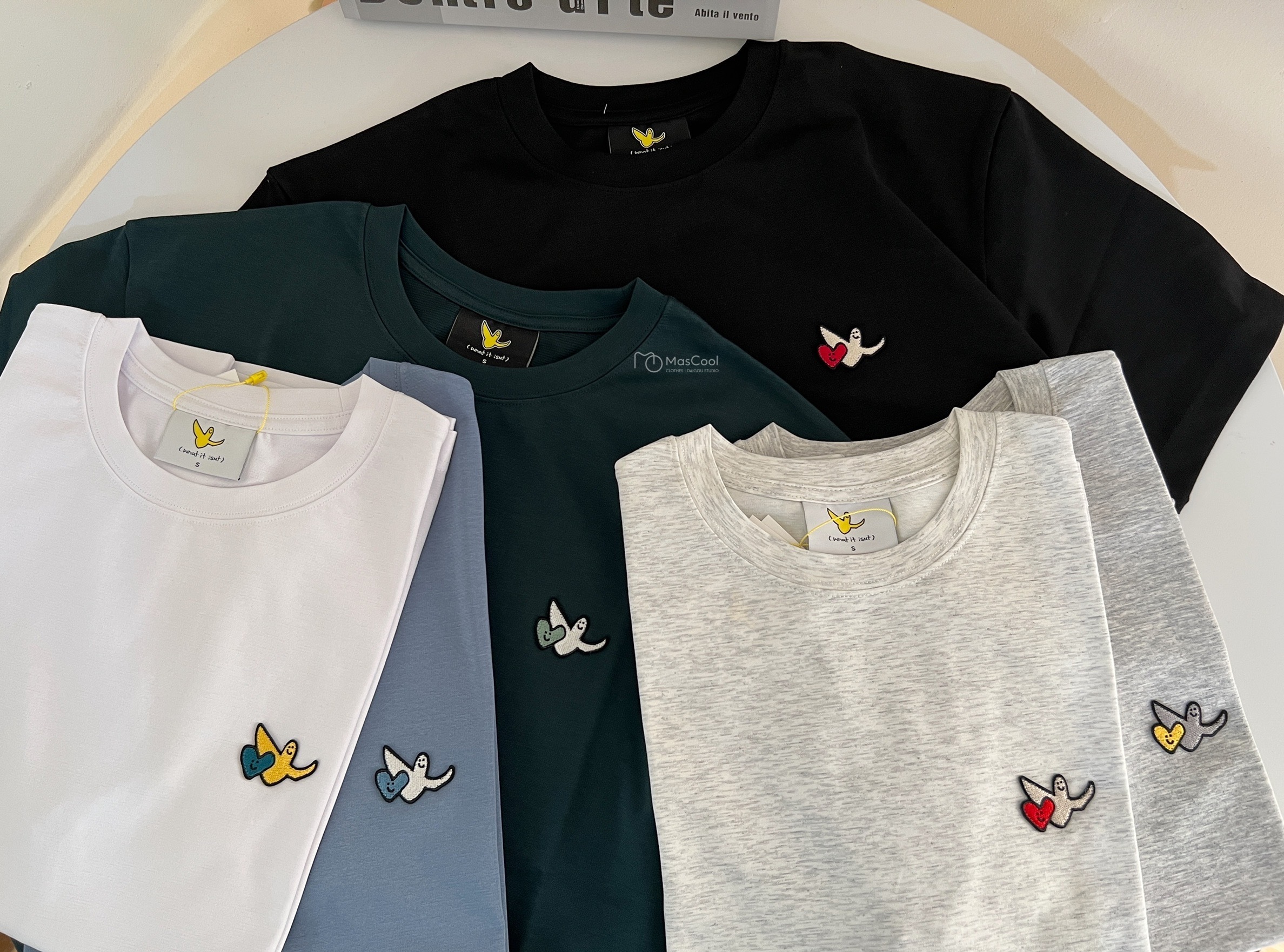 What it isnt 天使愛心短袖