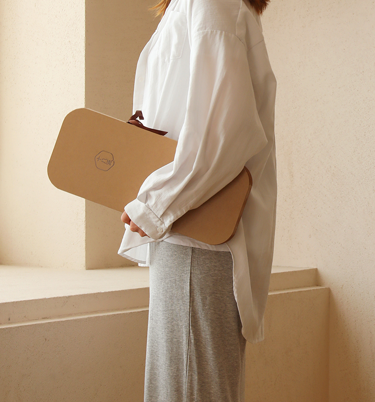 十八紙折疊凳換鞋圓坐凳家用小凳子 (3kg)