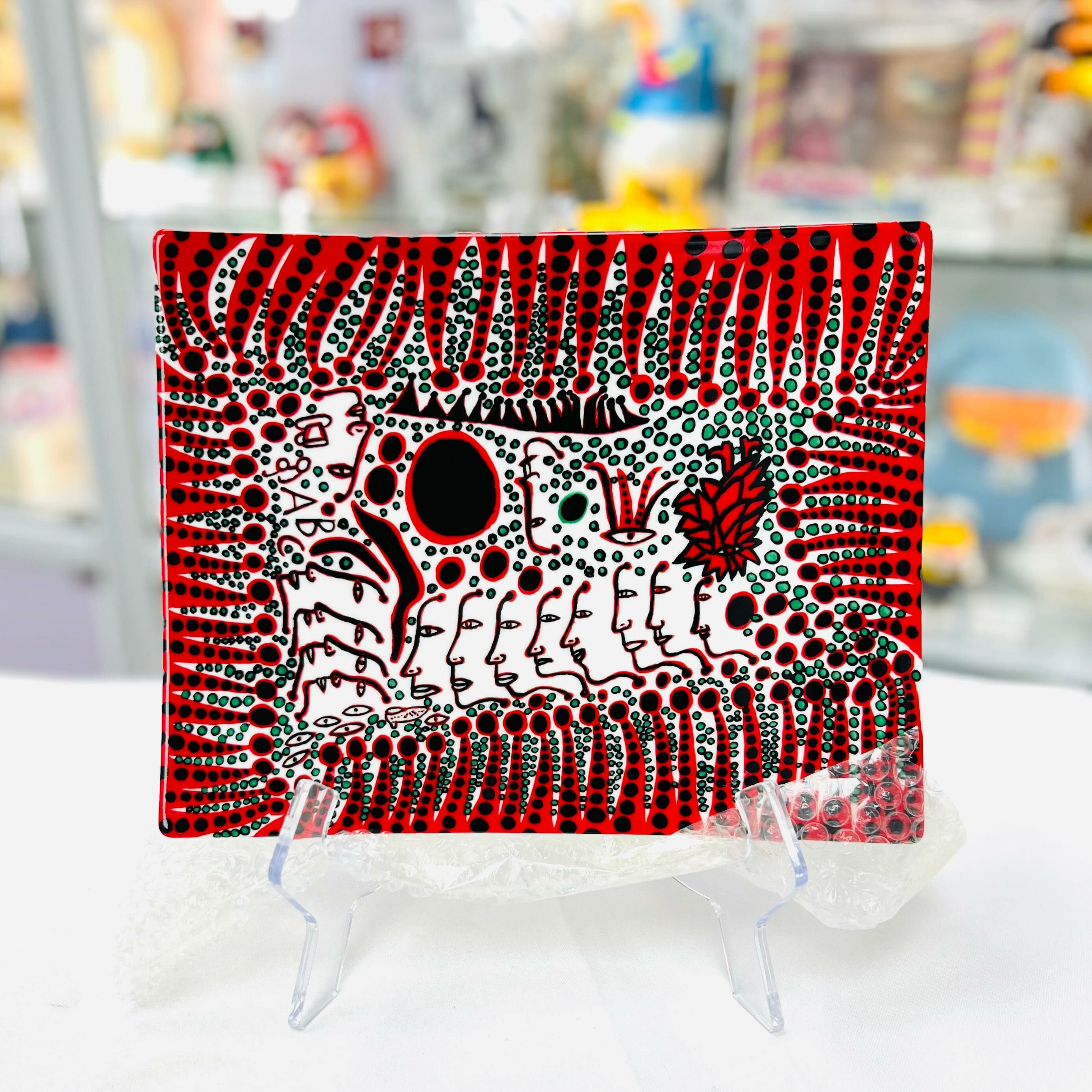 Yayoi Kusama Plate “WOMEN WAIT FOR LOVE, BUT MEN ALWAYS WALK AWAY”