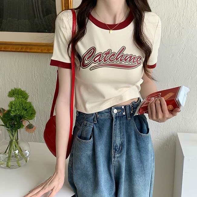 美式英文字體設計圖T短版領口袖口配色