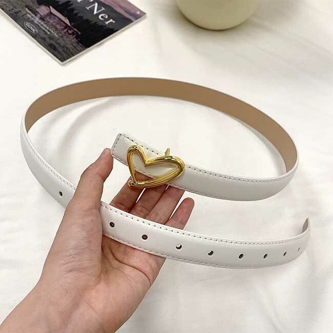 愛心造型細版皮帶 可搭配短版上衣-兩色
