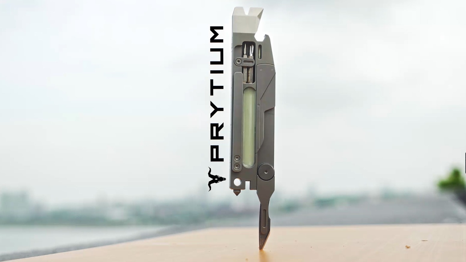 PRYTIUM 鈦 15 合 1 多功能工具撬棒