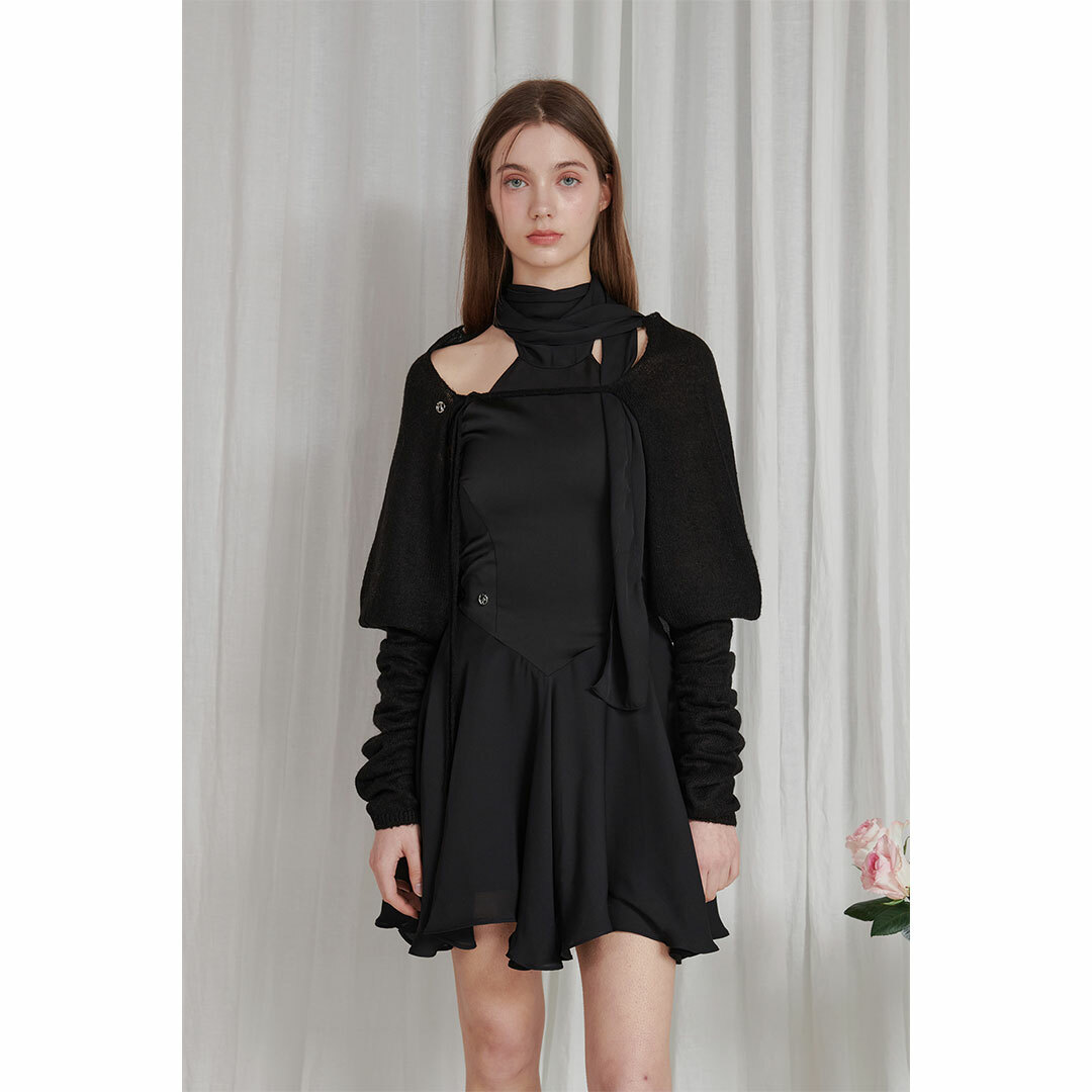 PAIN OR PLEASURE】【Online Exclusive】LYNN HALTER DRESS b