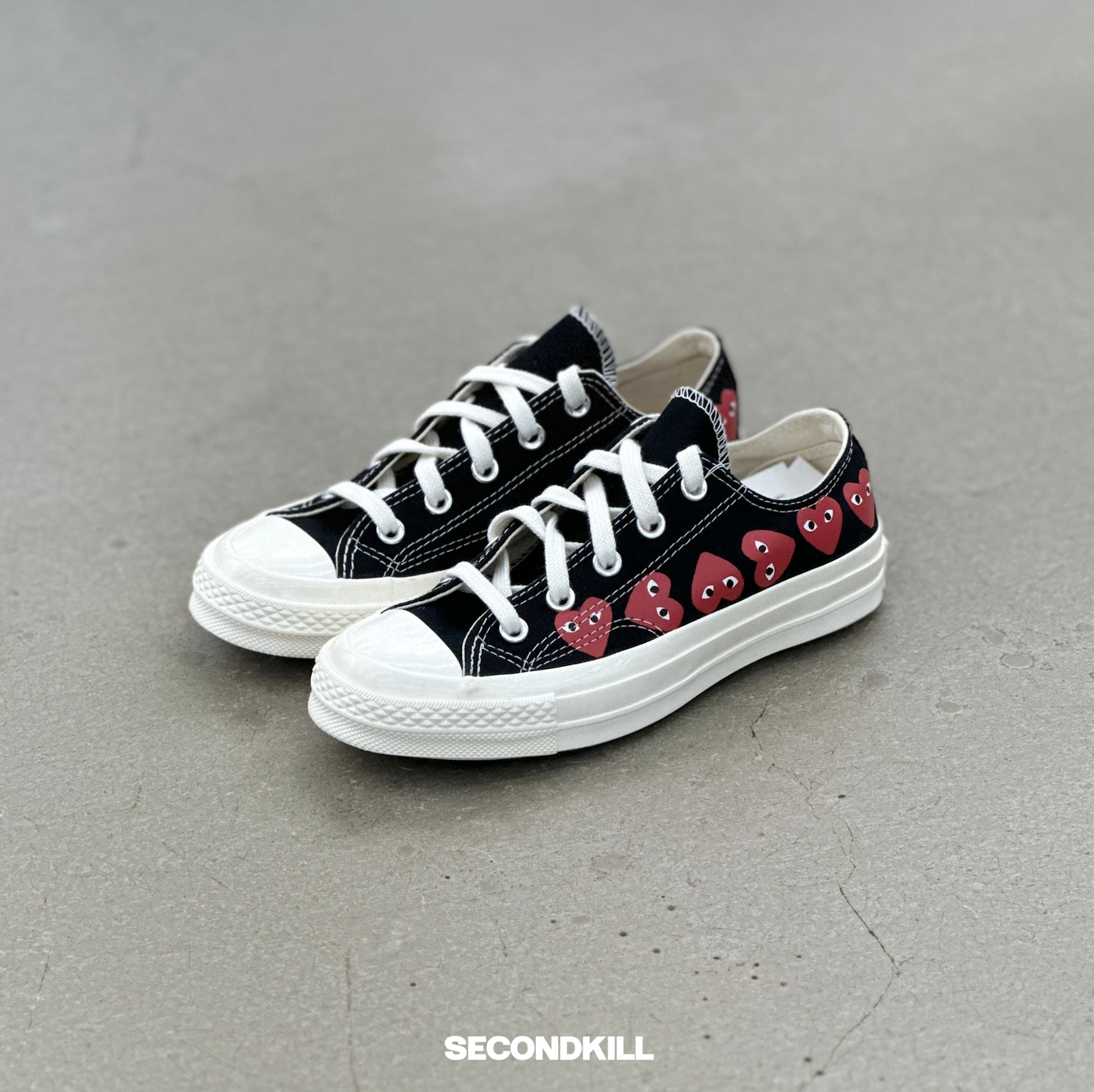 Coverse CDG Multi-Heart Low Black White