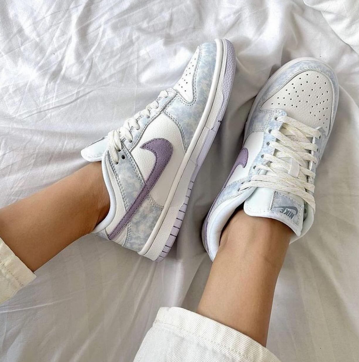NIKE DUNK LOW 