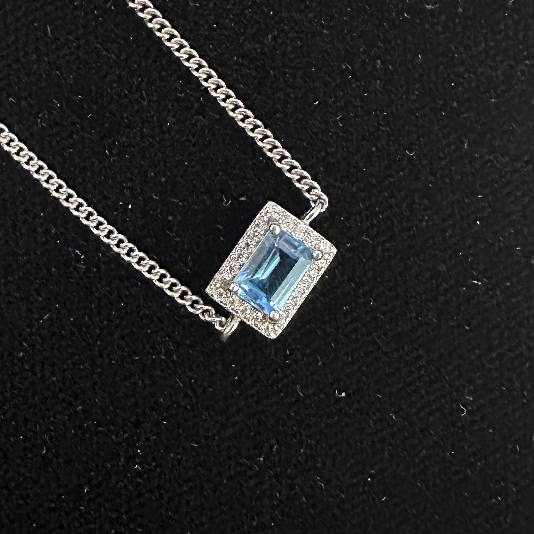 T108藍托帕石手鍊