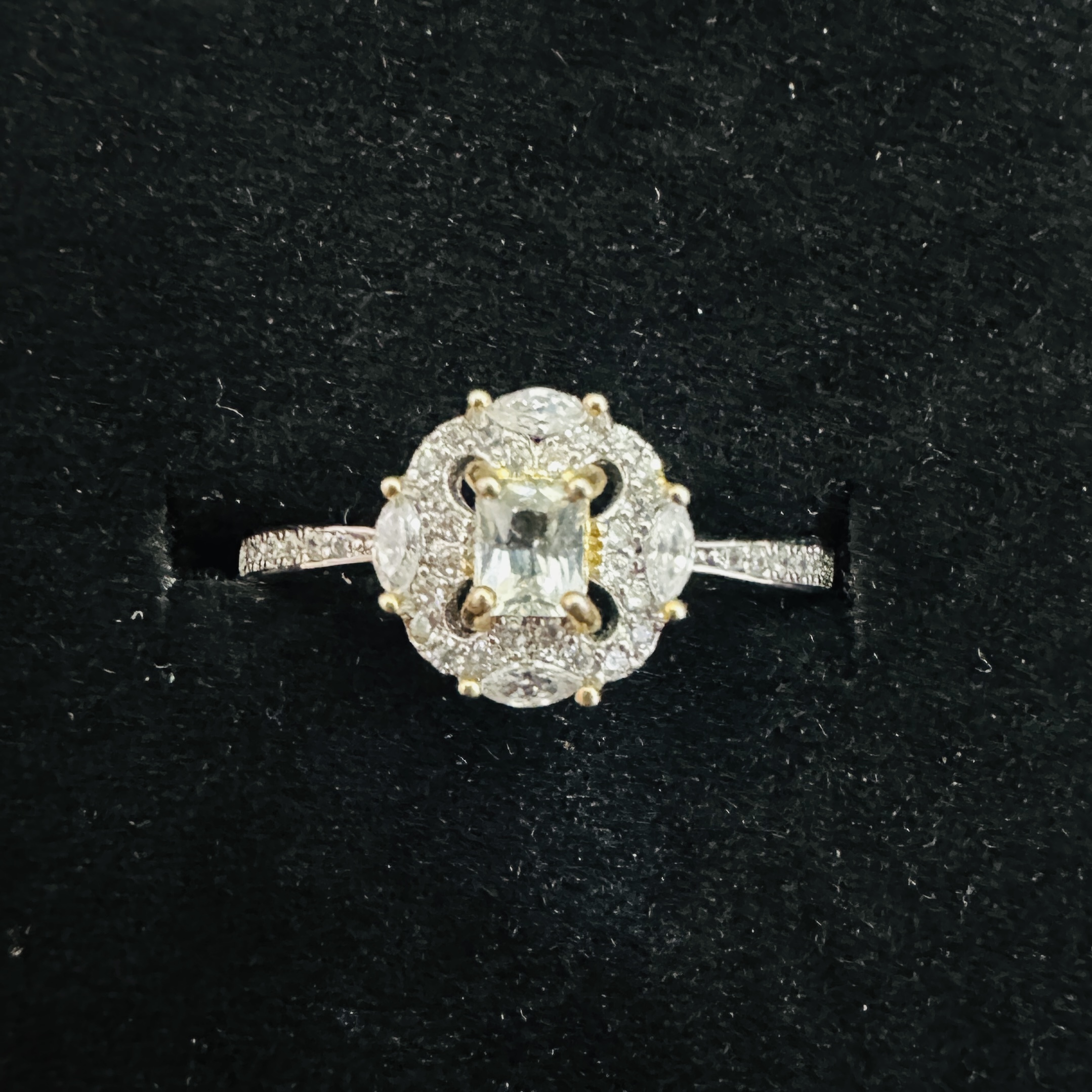 T254海水藍寶戒指